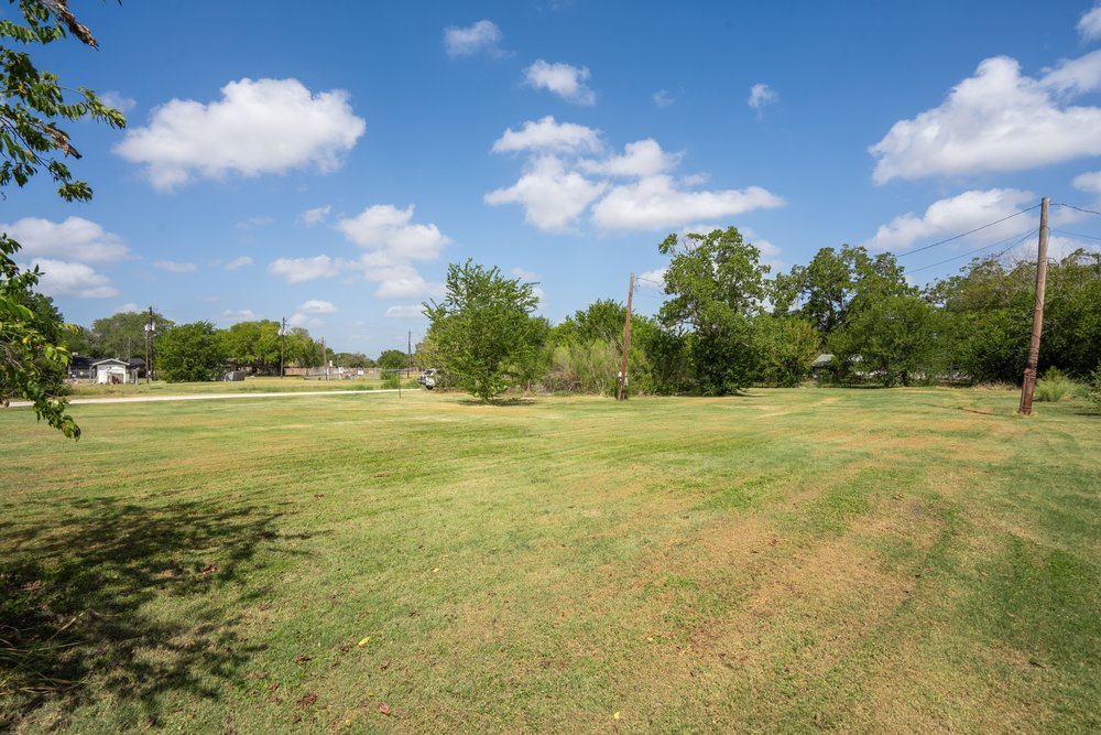 main property photo 12