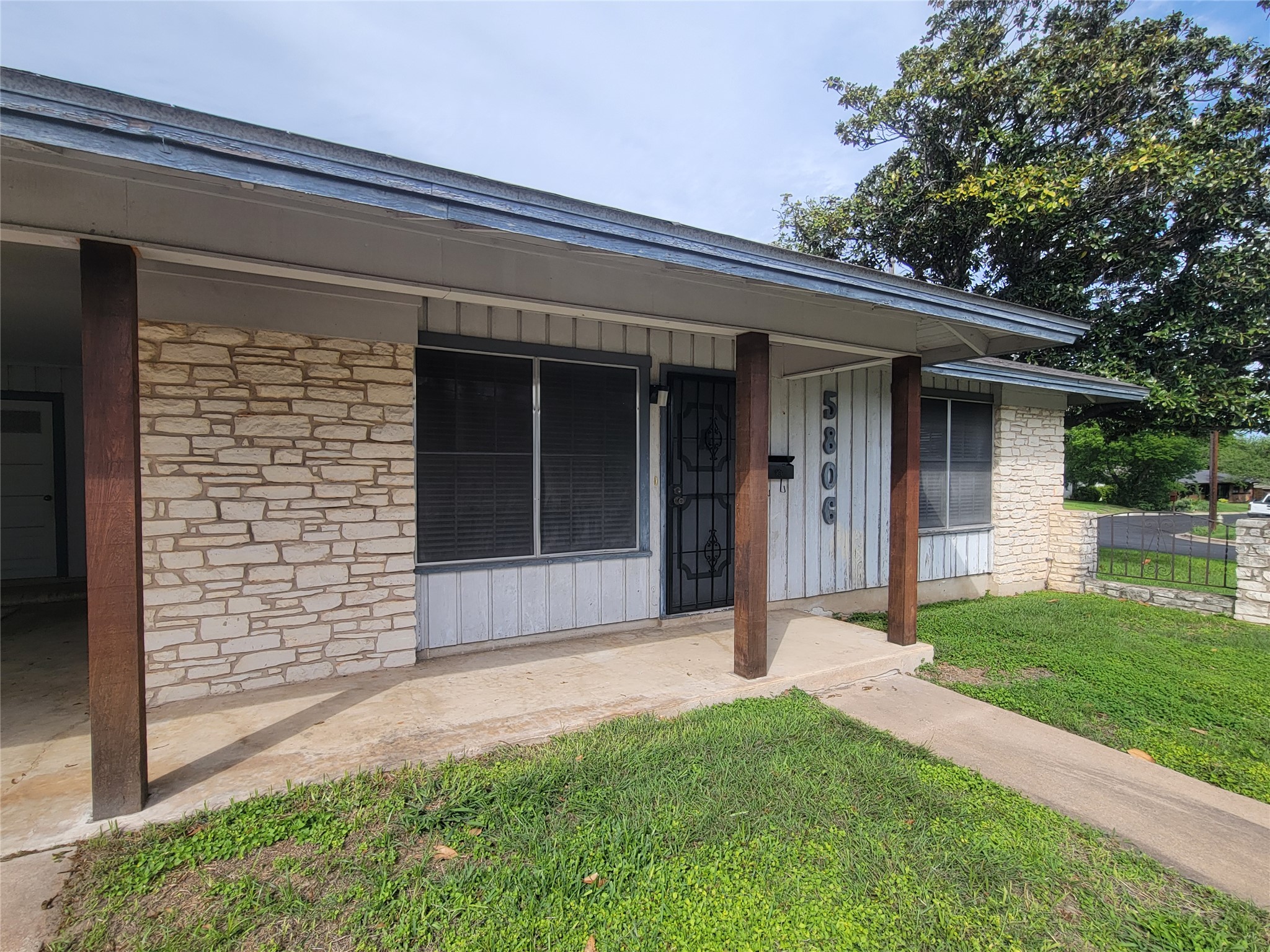 main property photo 22