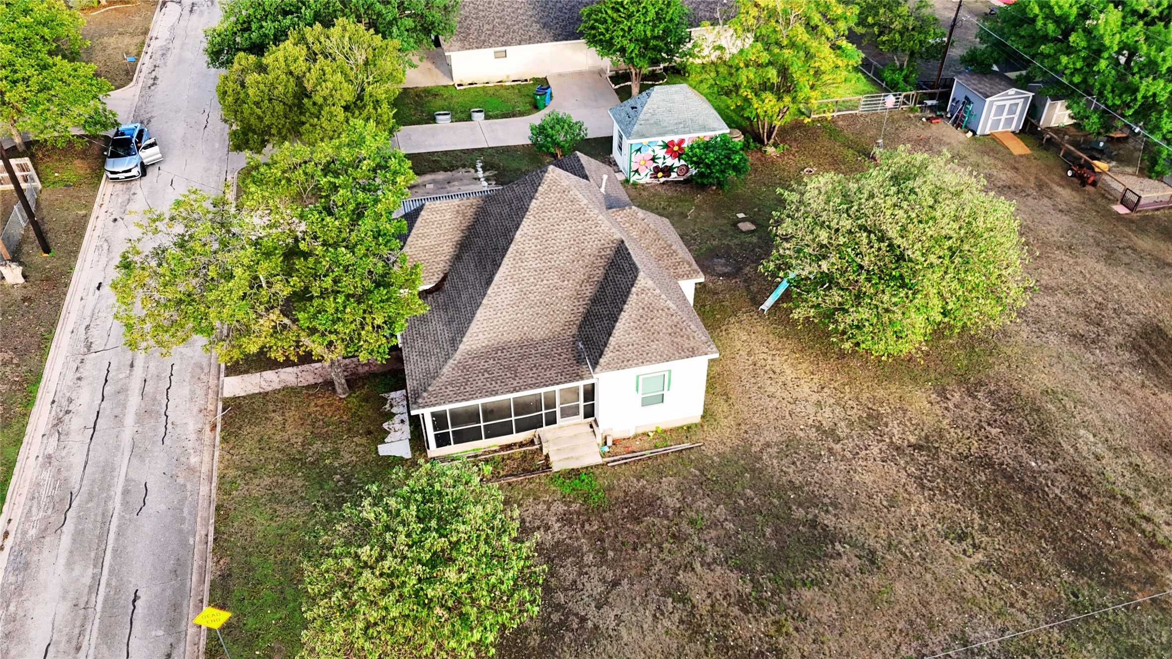 main property photo 10