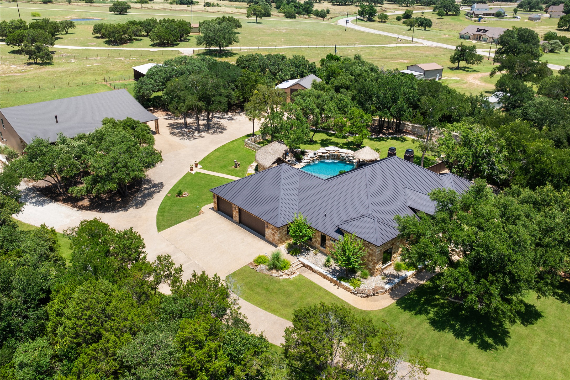 main property photo 38