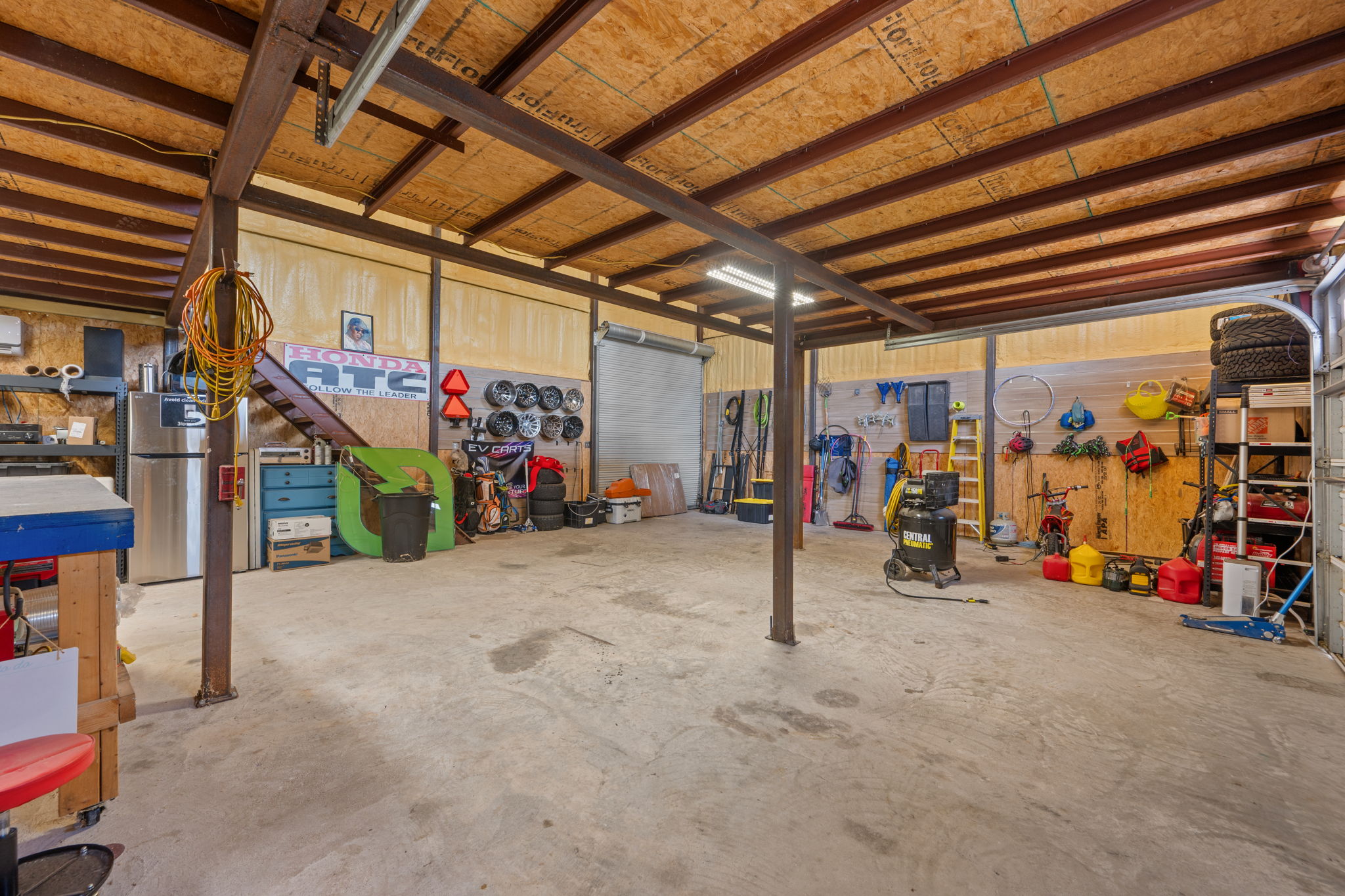 main property photo 33