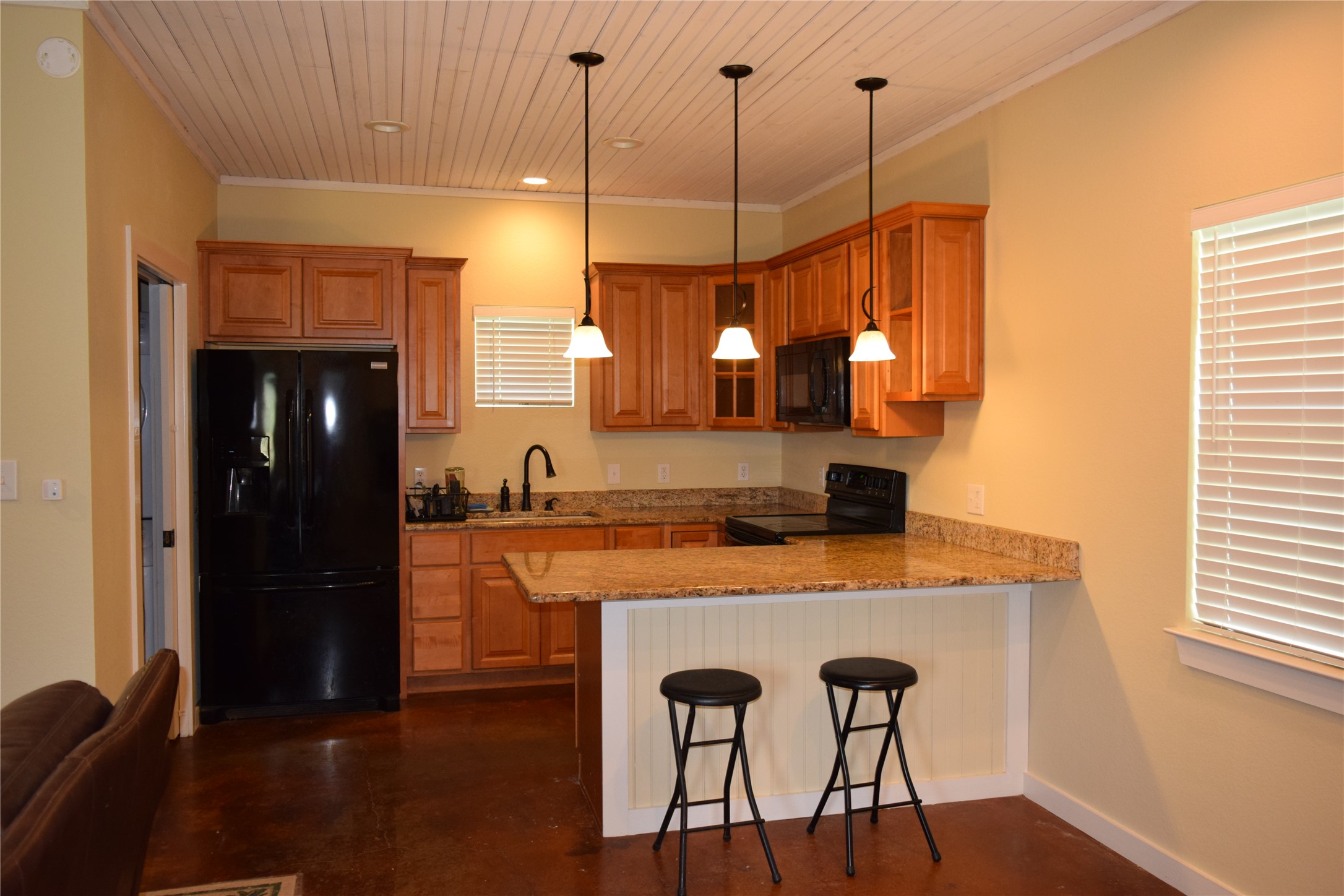 main property photo 20