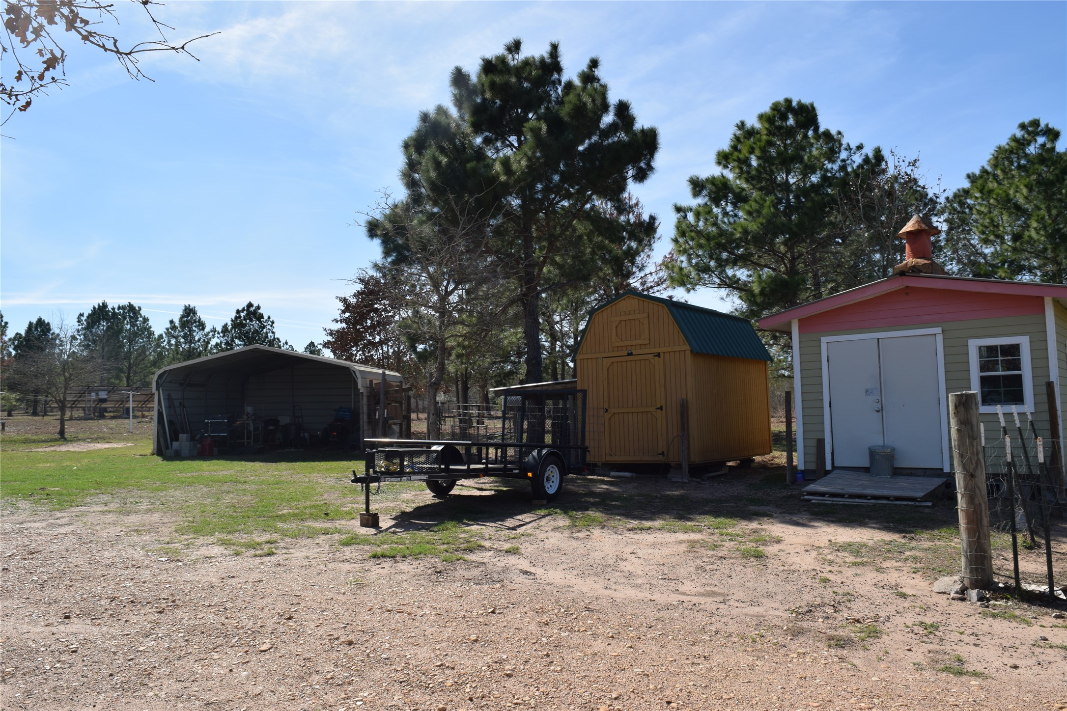 main property photo 28