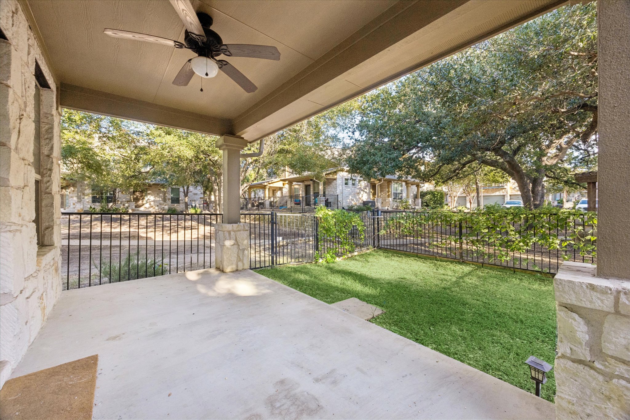 main property photo 27