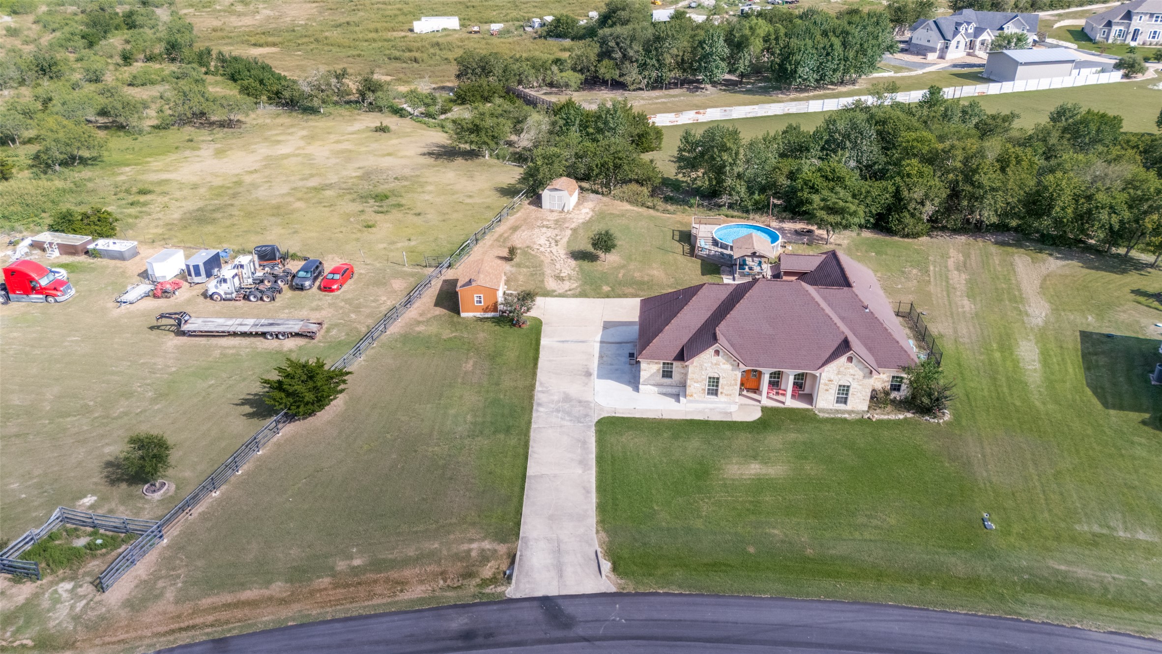 main property photo 25