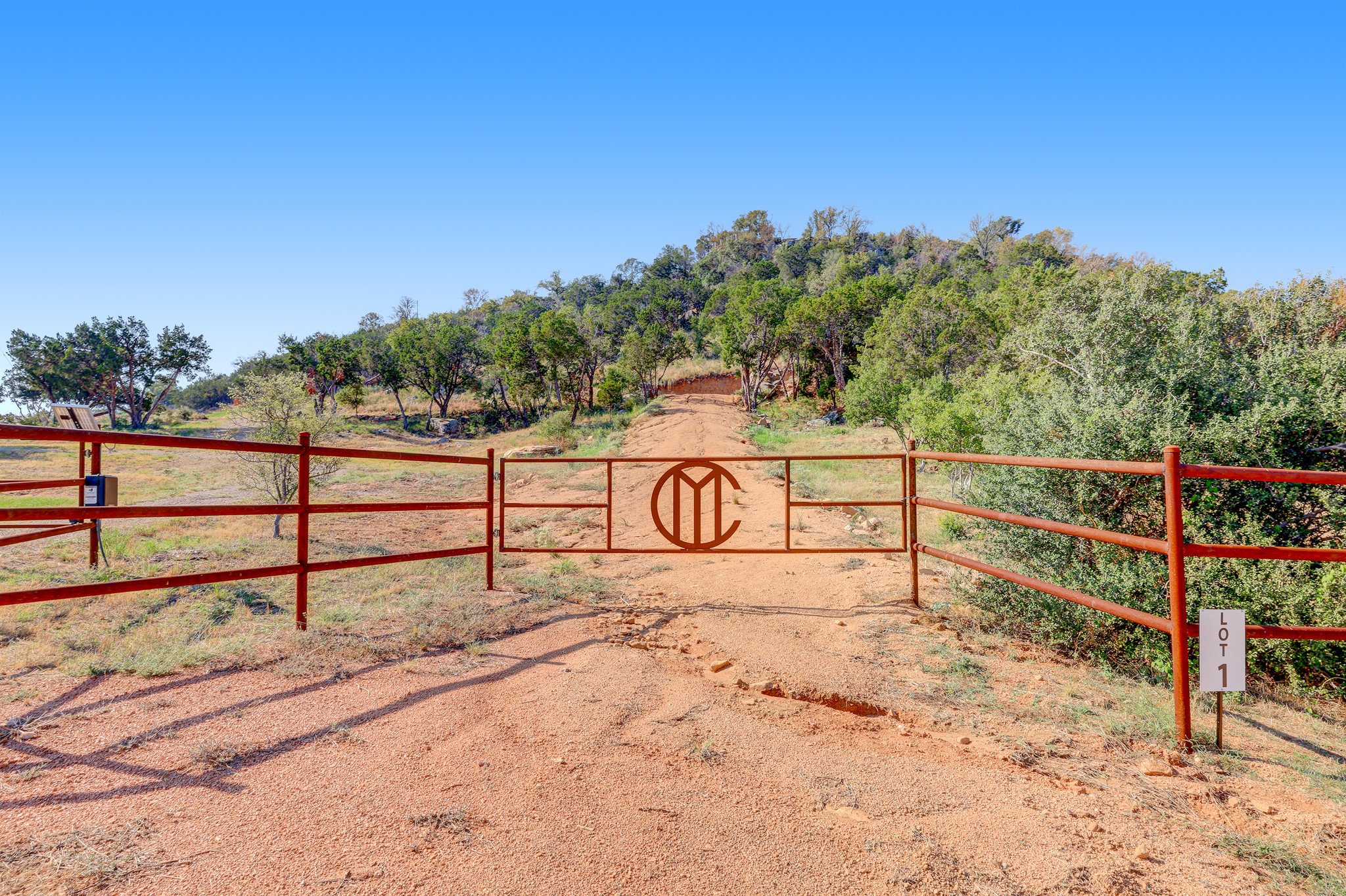 main property photo 14