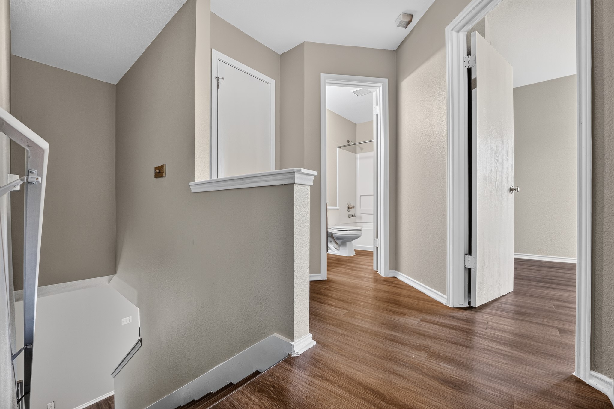 main property photo 25