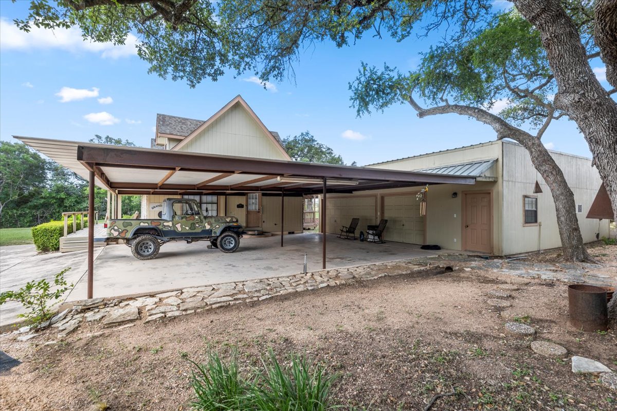 main property photo 12