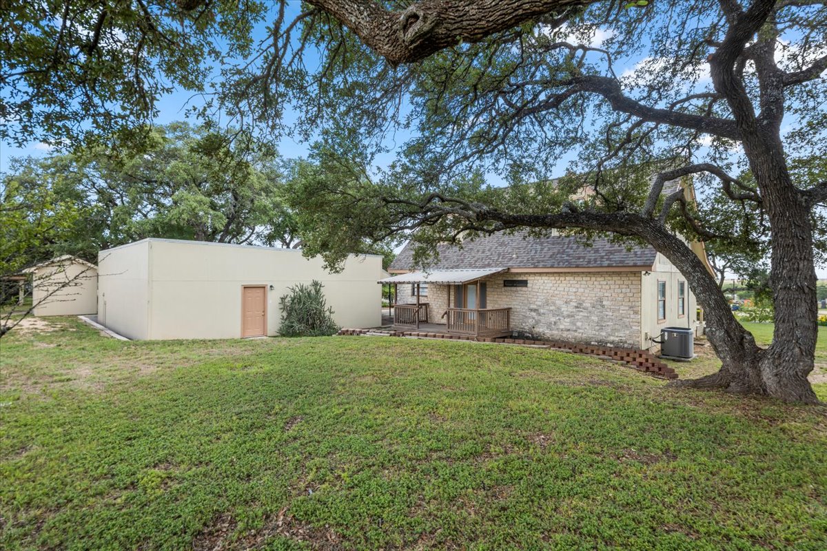 main property photo 9