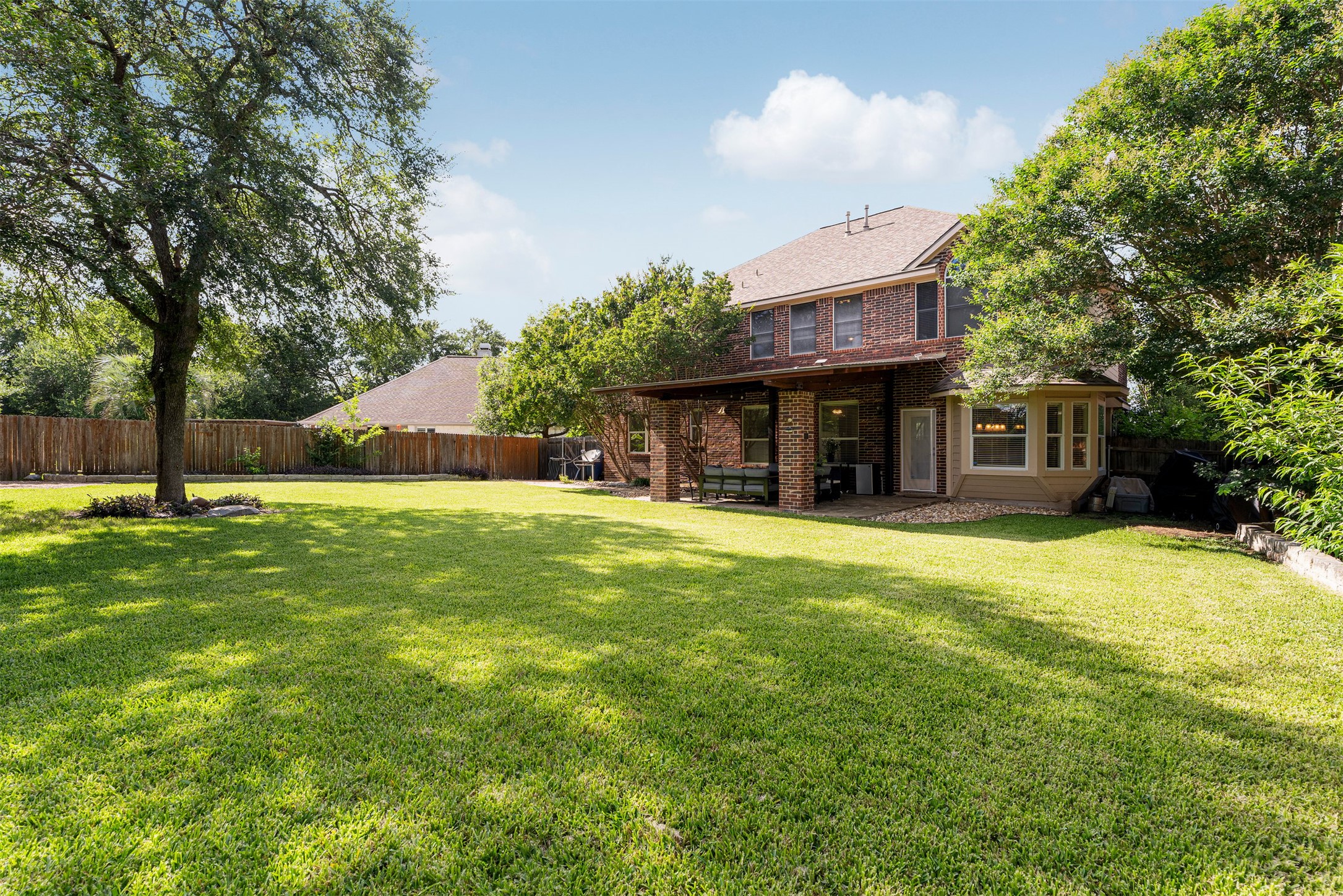 main property photo 7