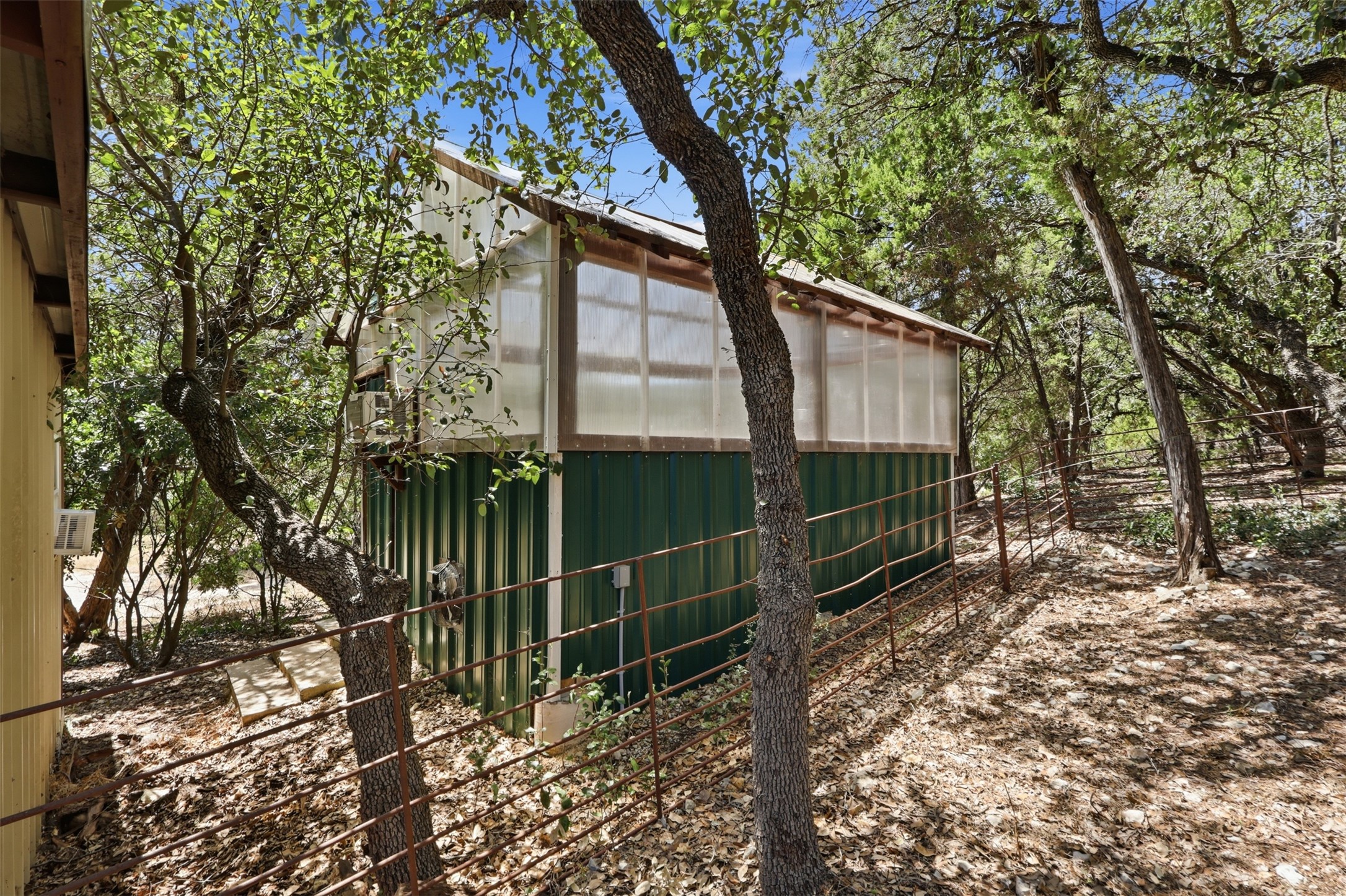 main property photo 26