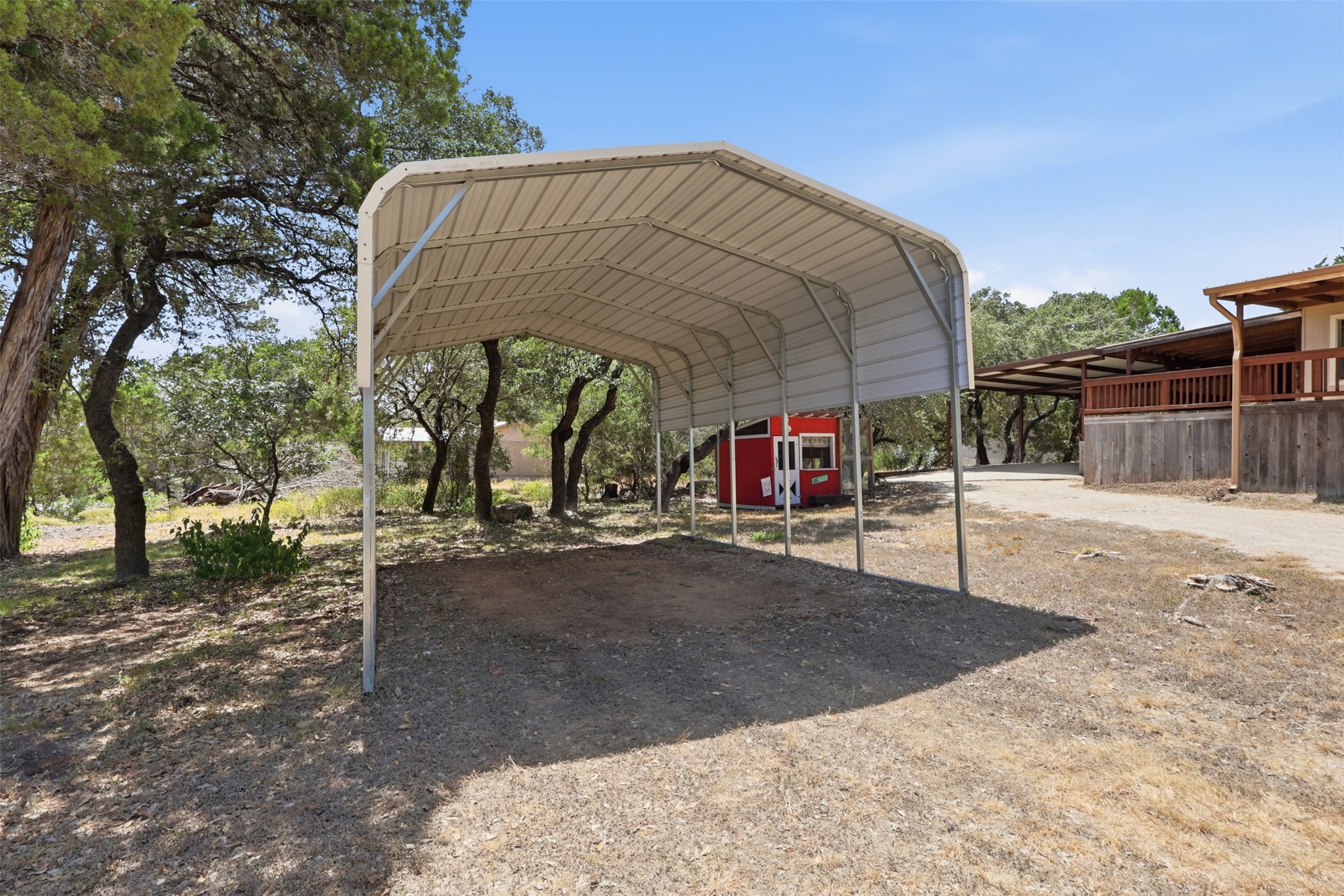 main property photo 51