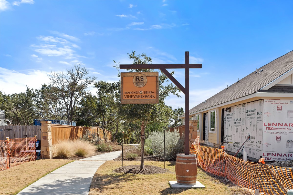 main property photo 30