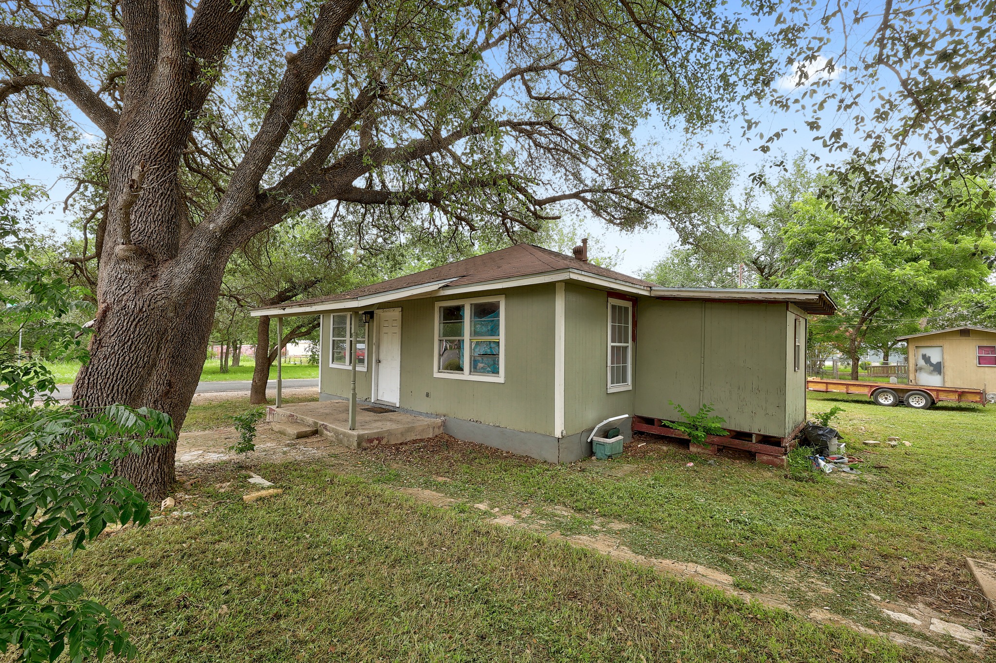 main property photo 1