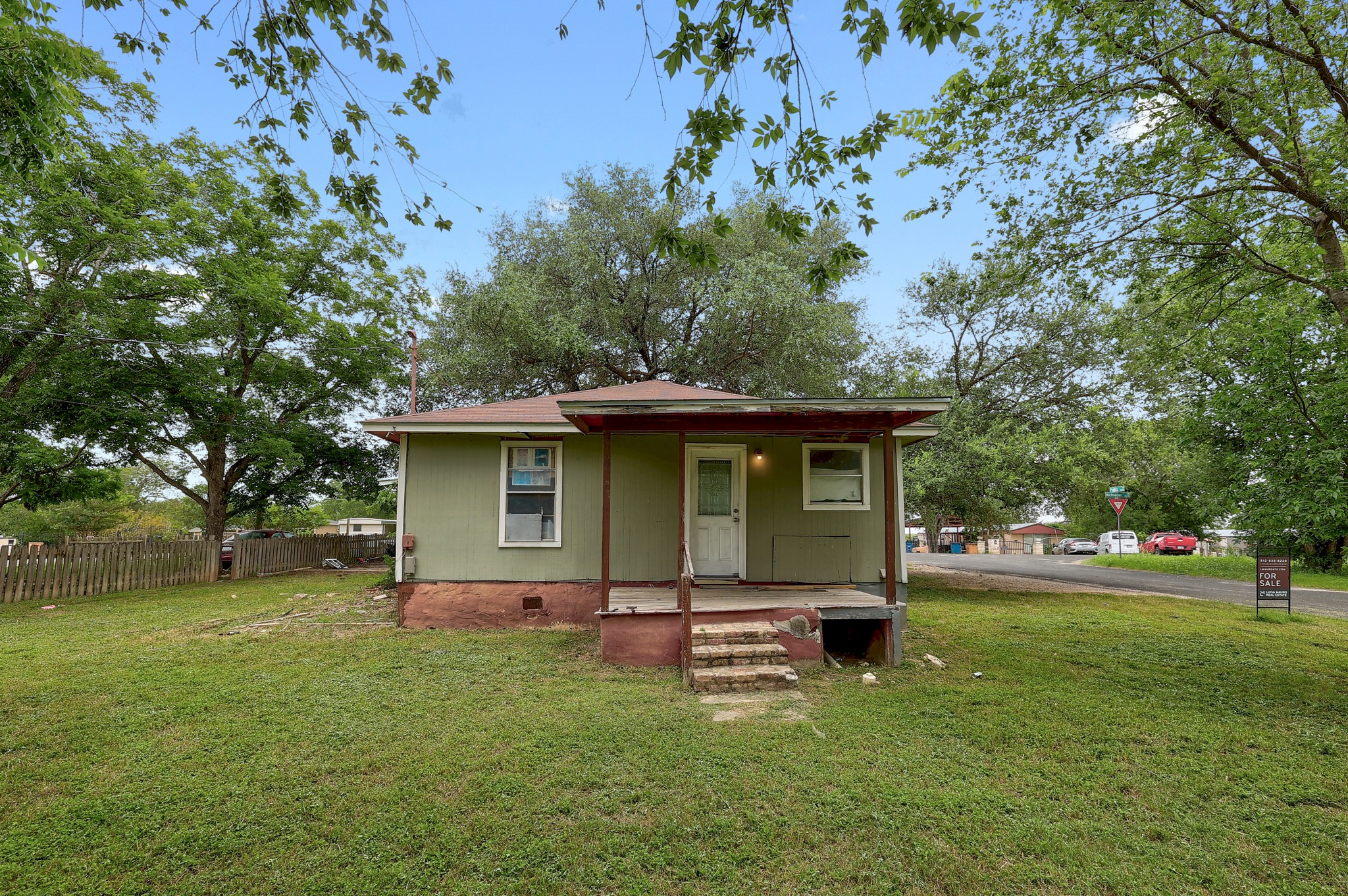 main property photo 19