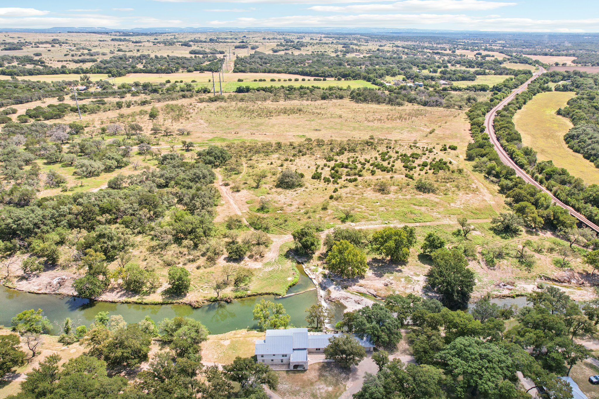 main property photo 37