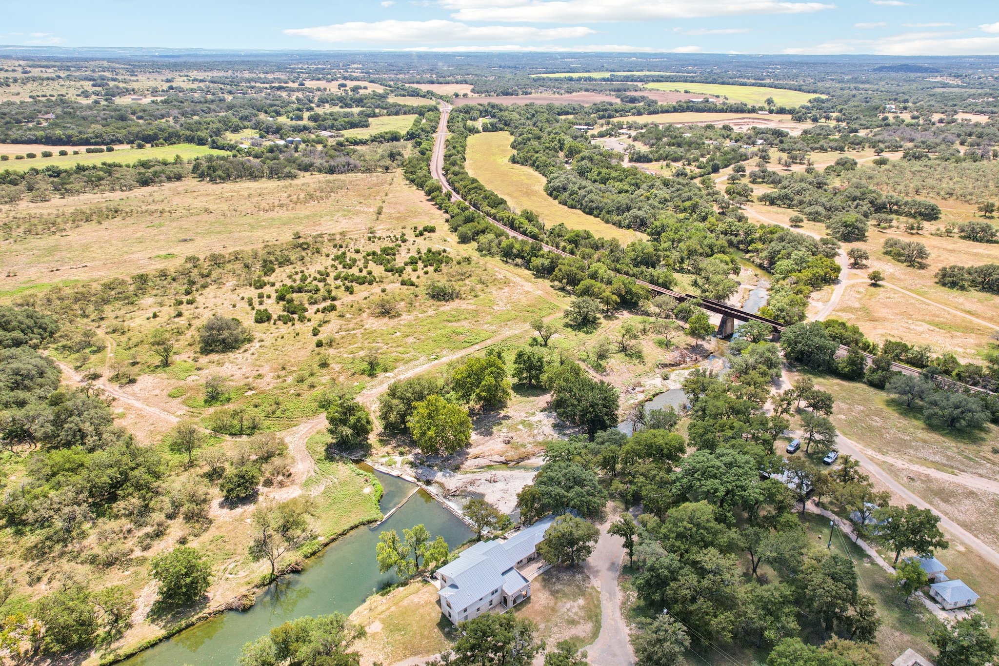 main property photo 39