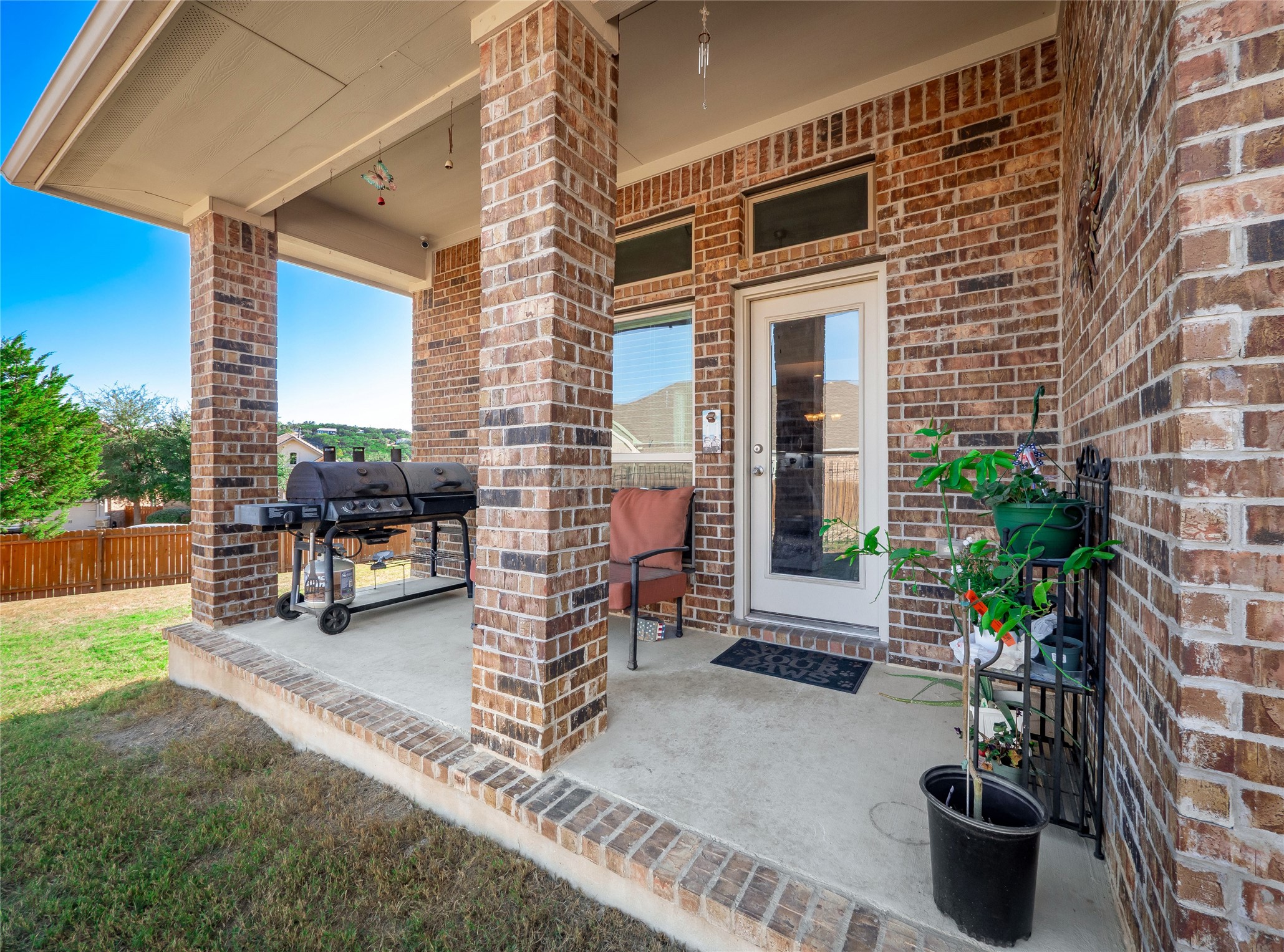 main property photo 28