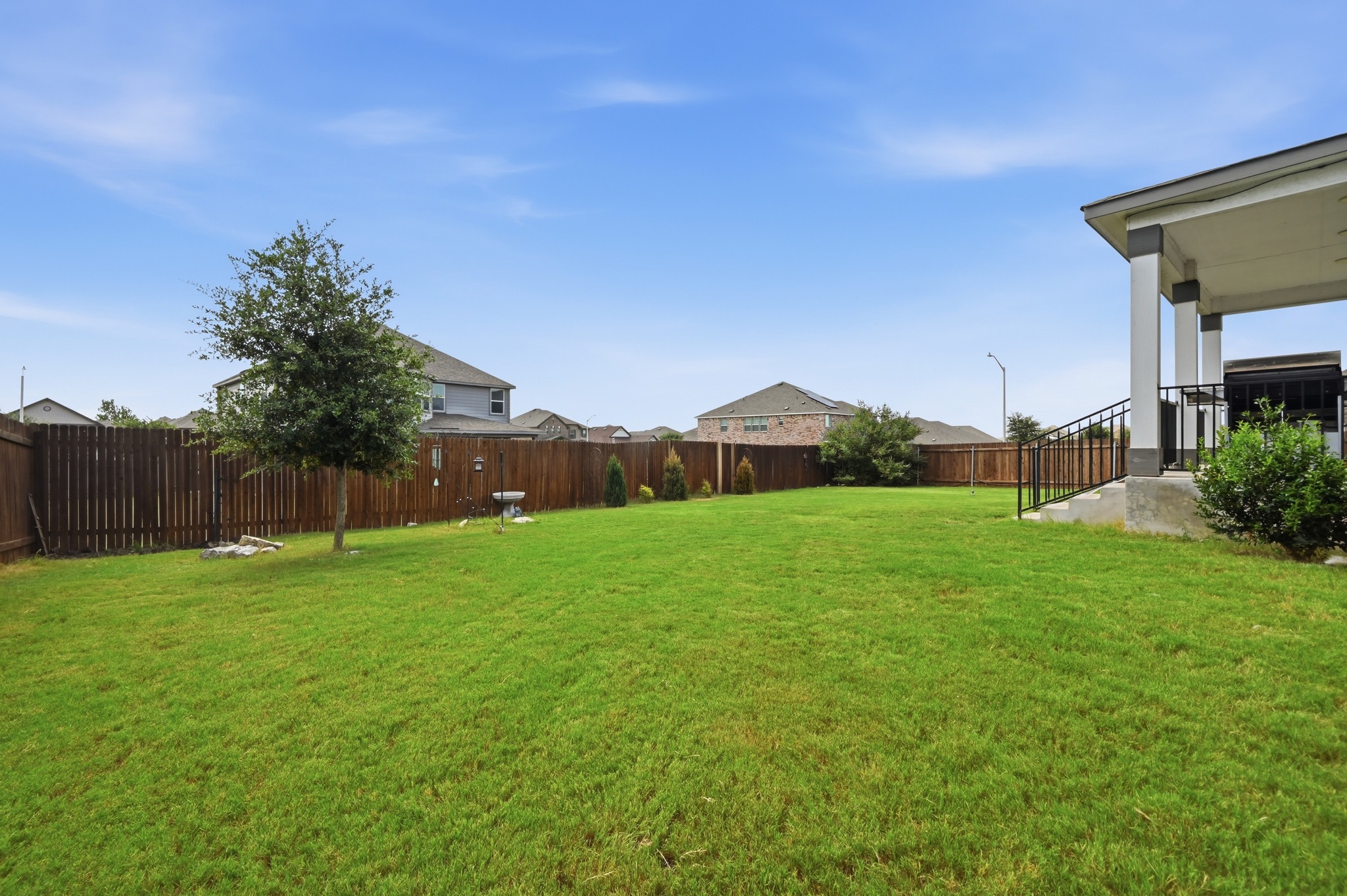 main property photo 34