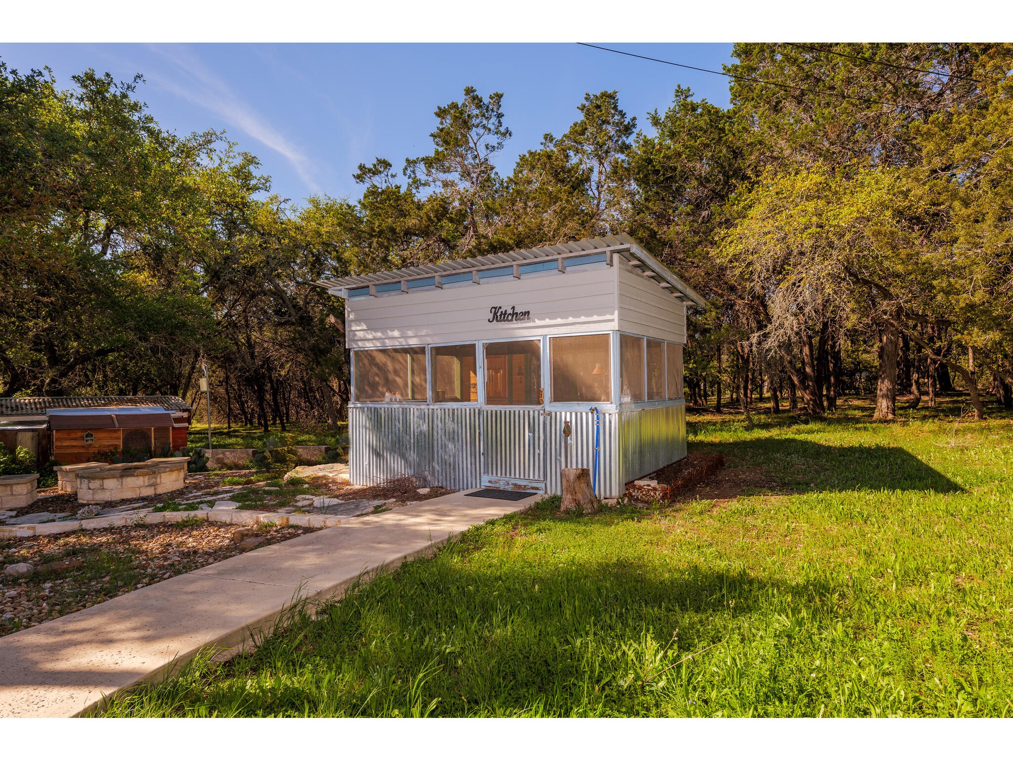 main property photo 34