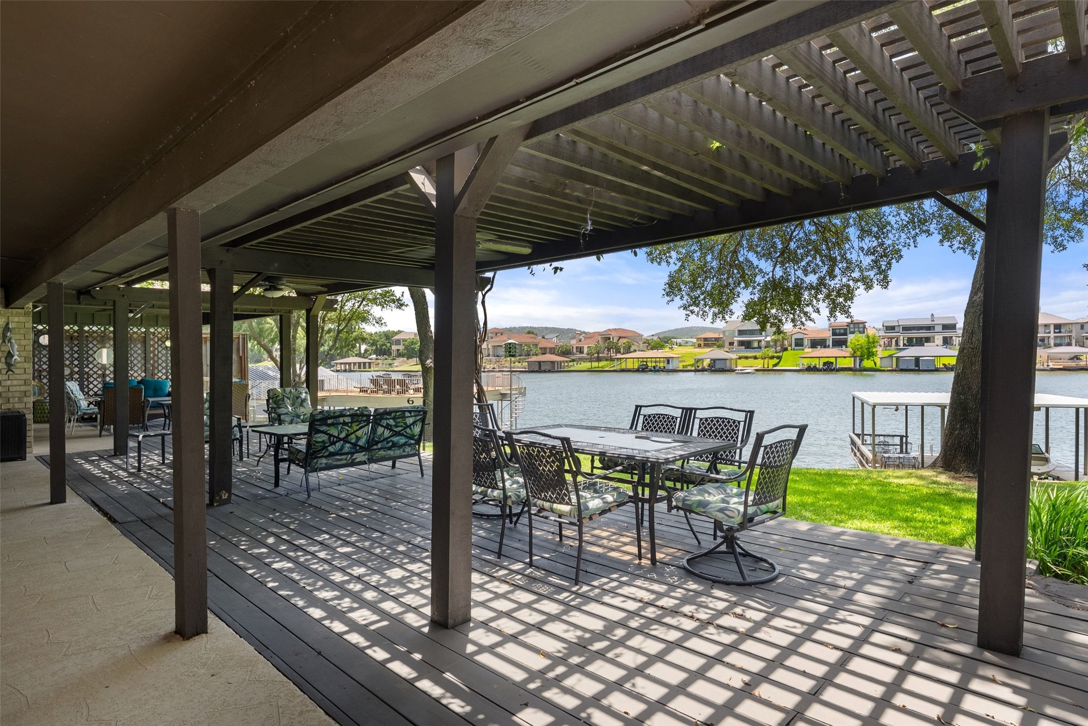 main property photo 24