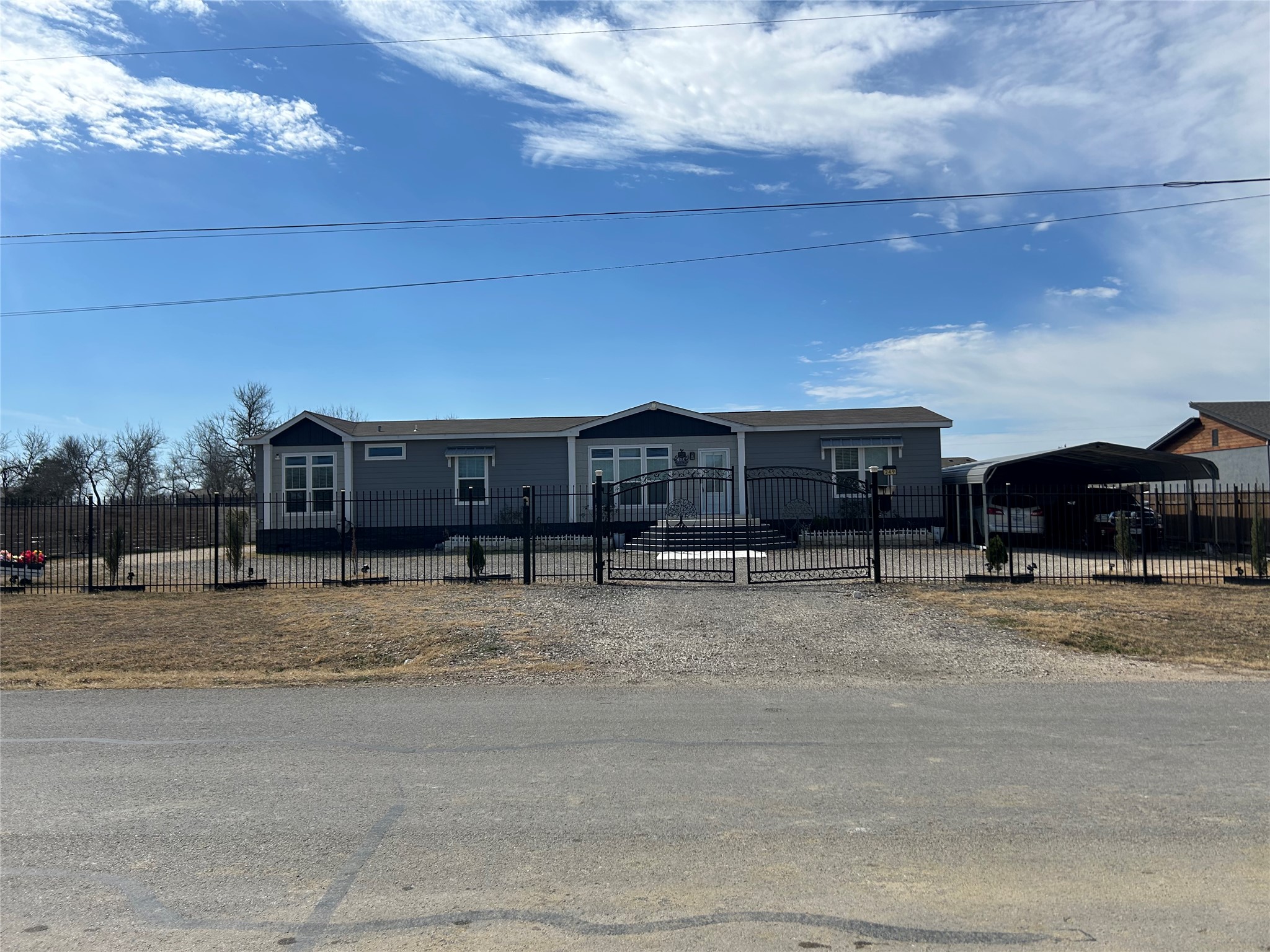 main property photo 21
