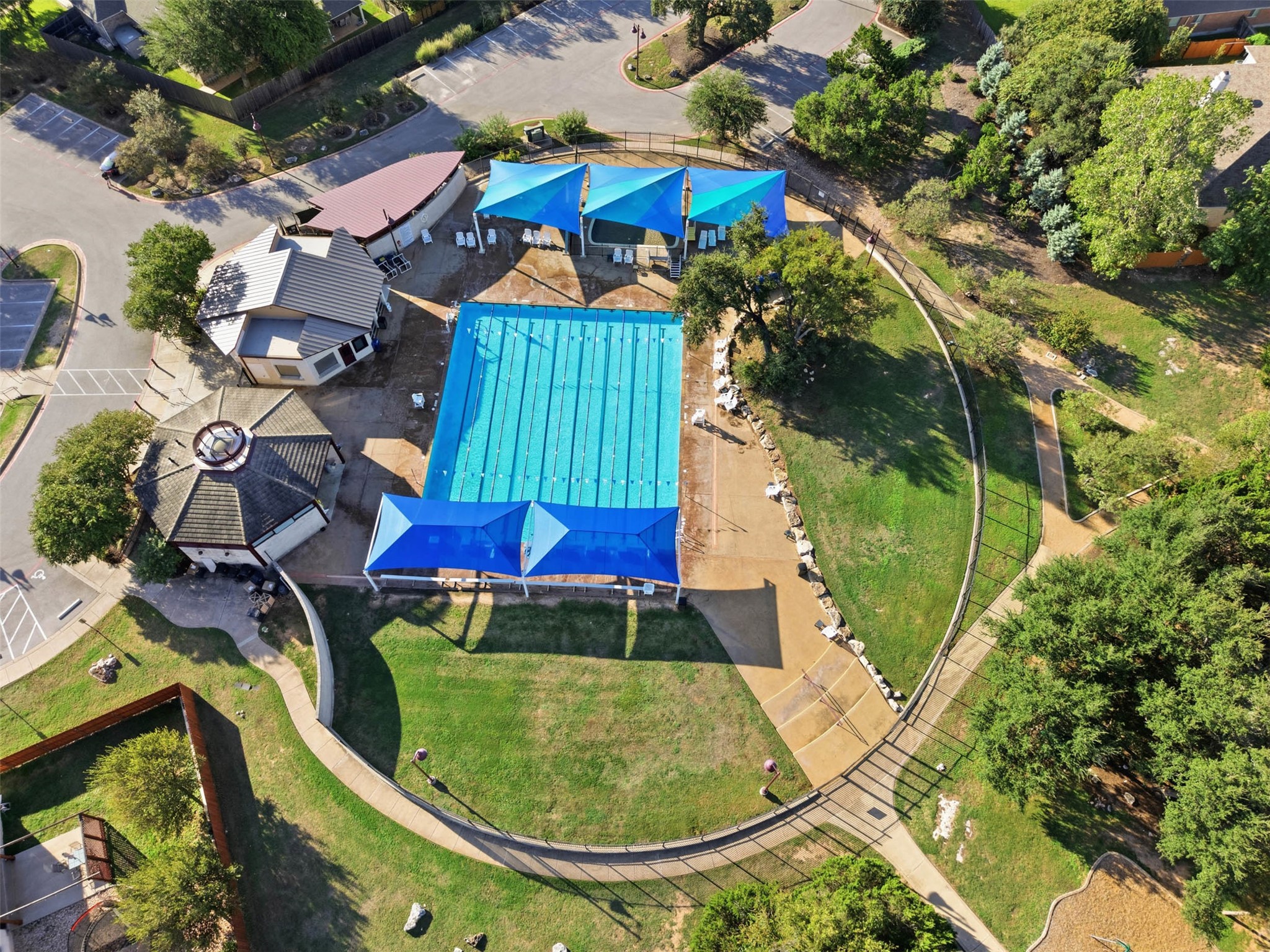 main property photo 35