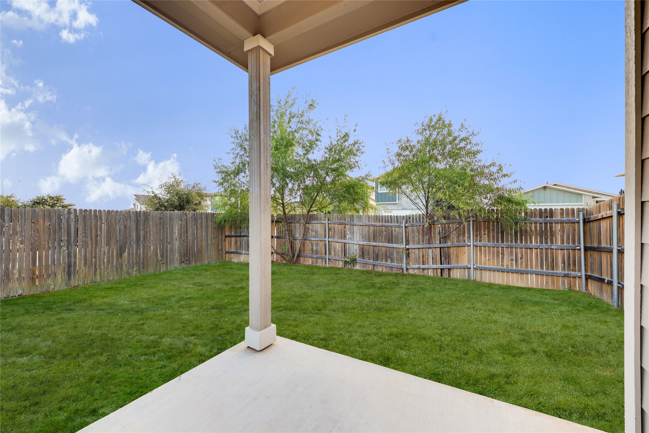 main property photo 32