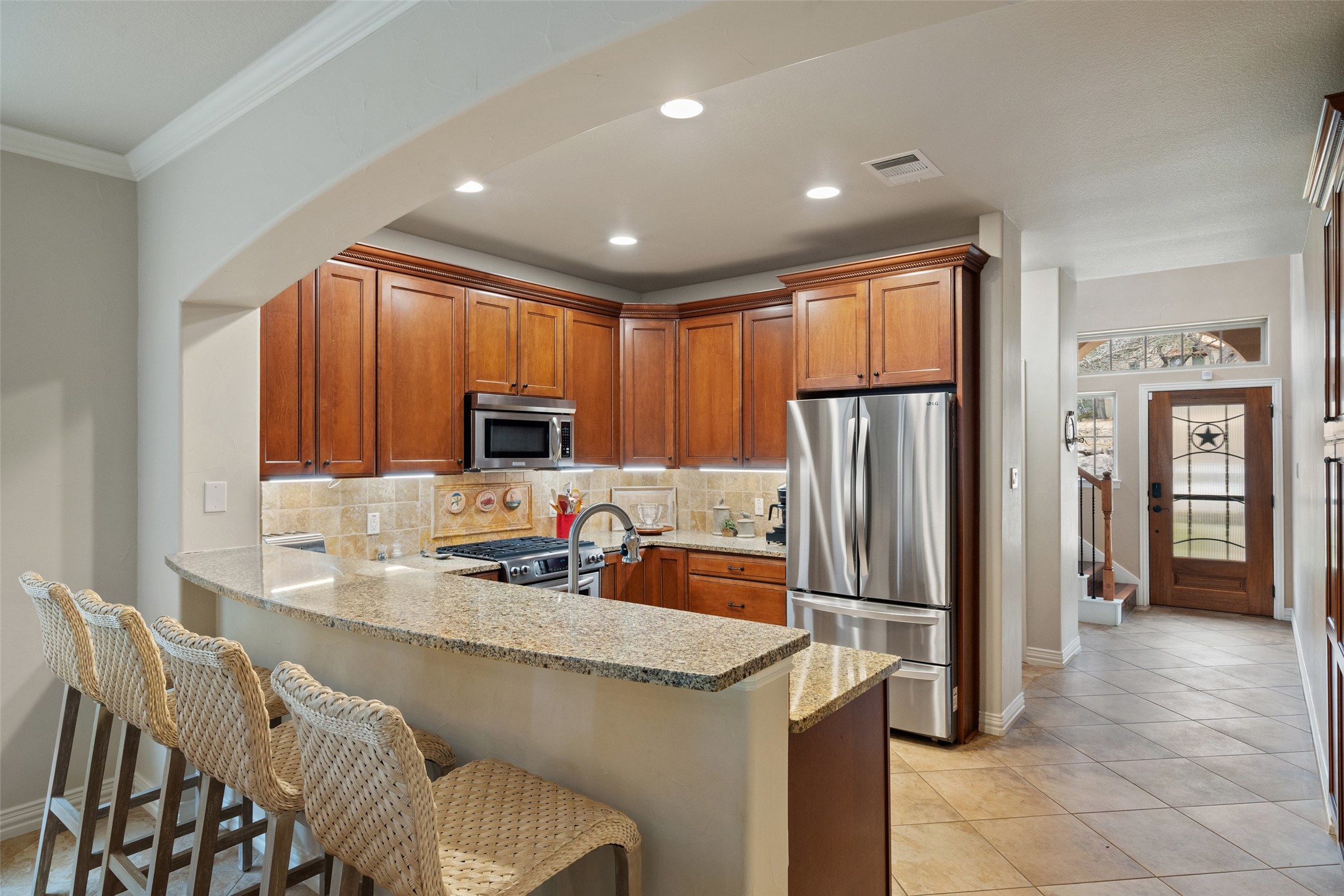 main property photo 3