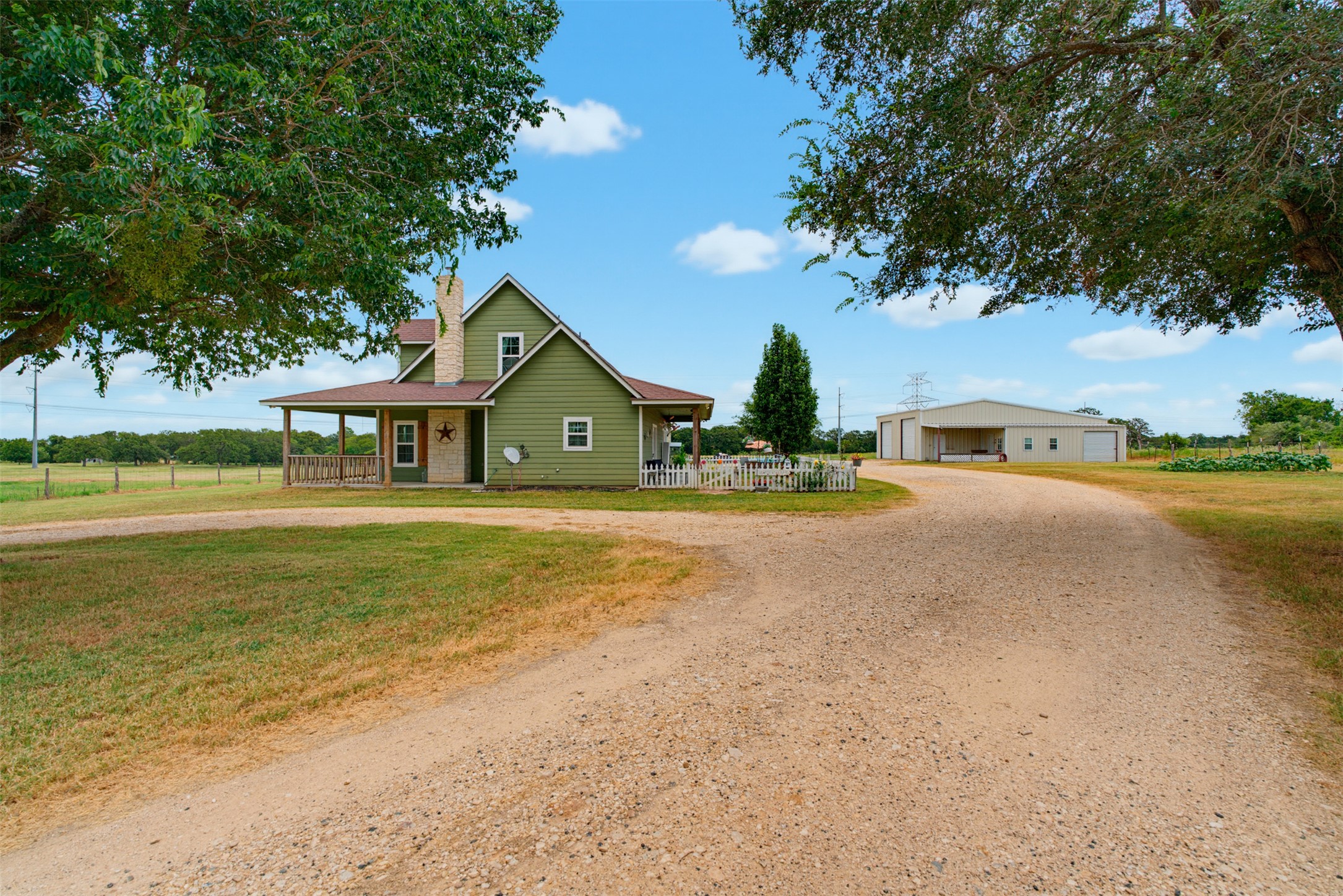 main property photo 4