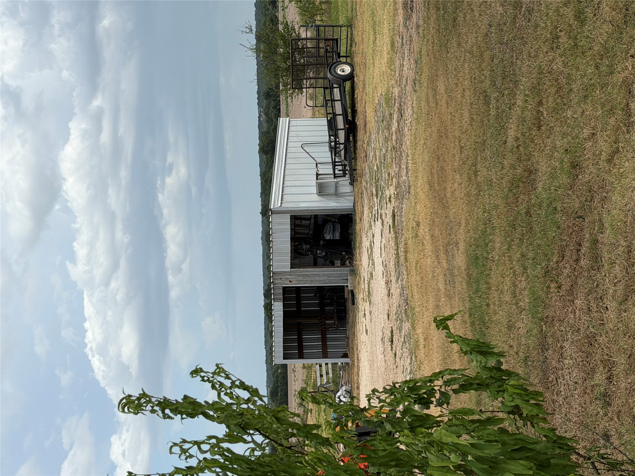 main property photo 32