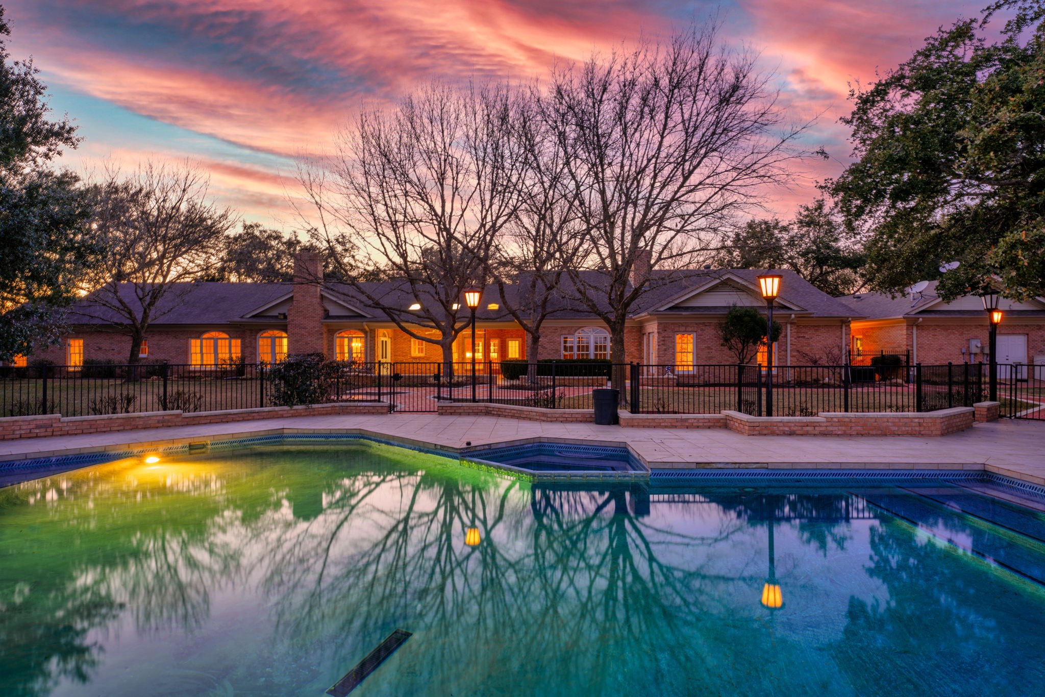 main property photo 24