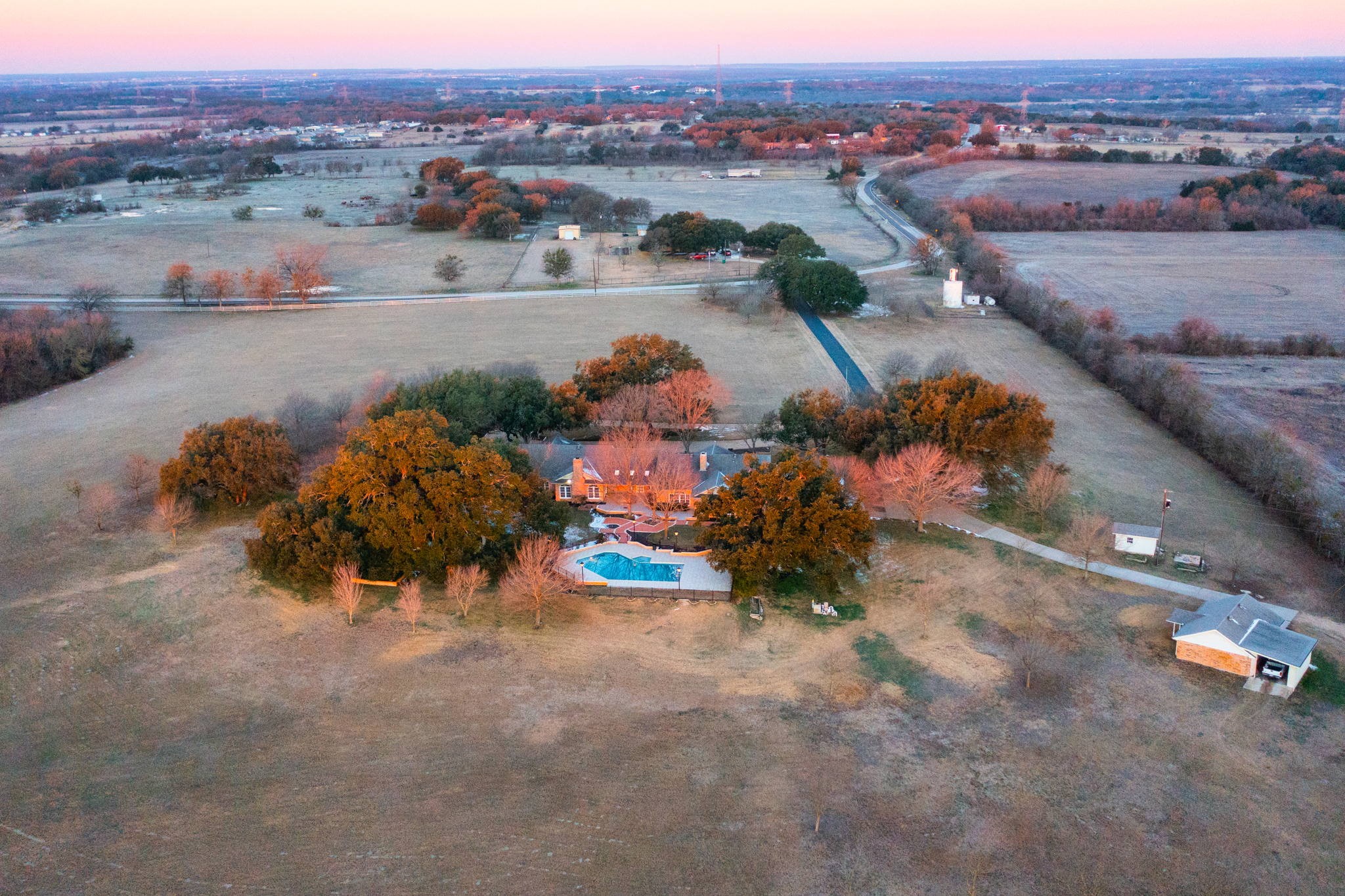 main property photo 34