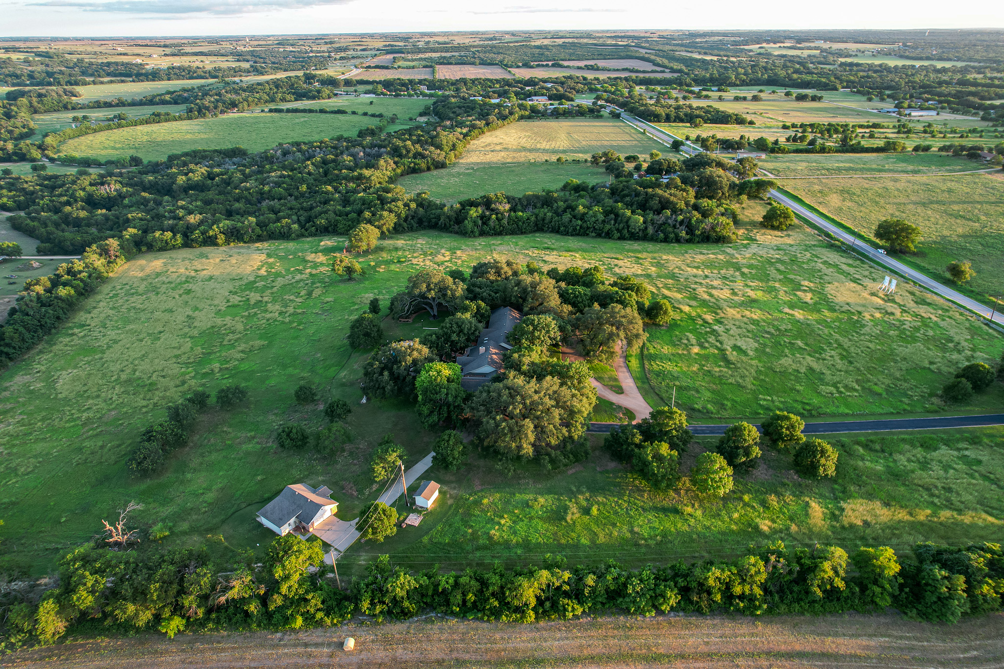 main property photo 37