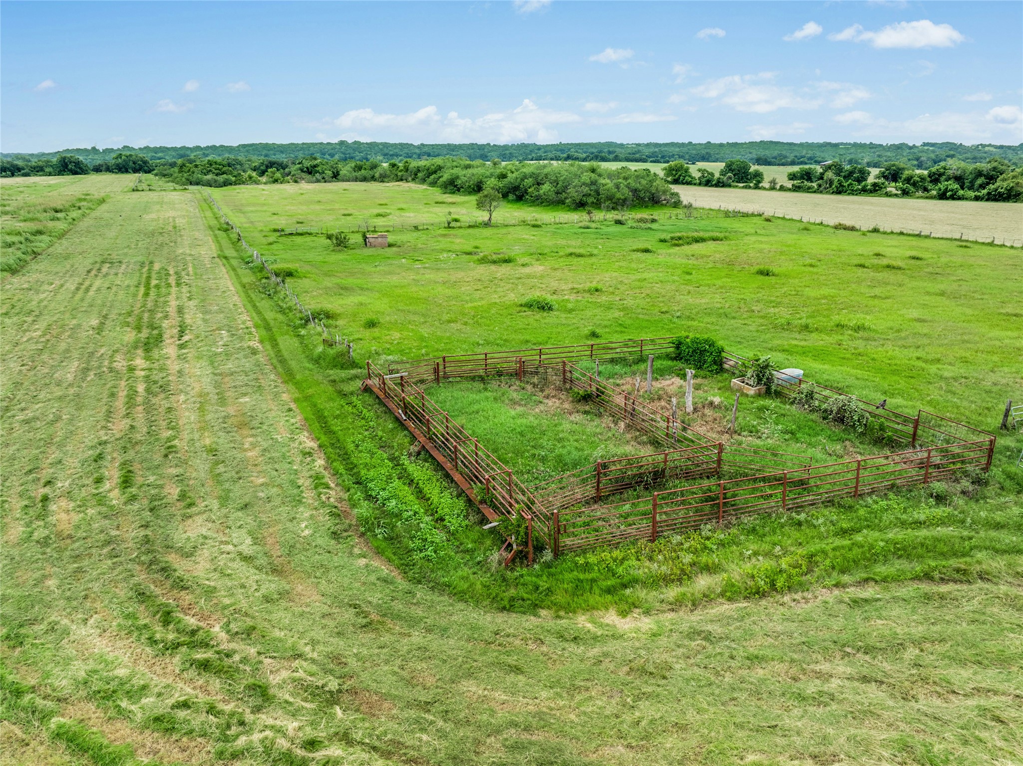 main property photo 6