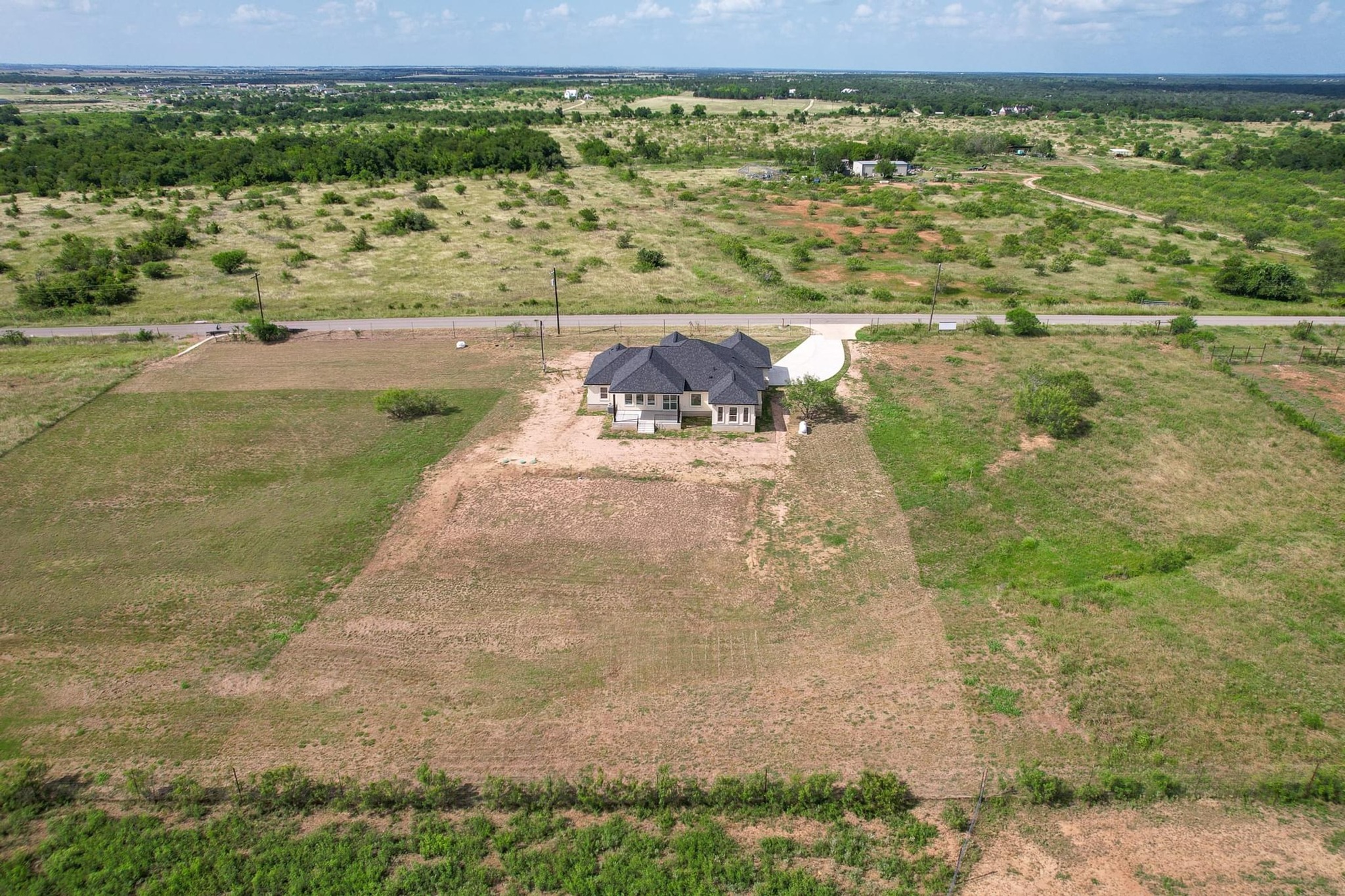 main property photo 34