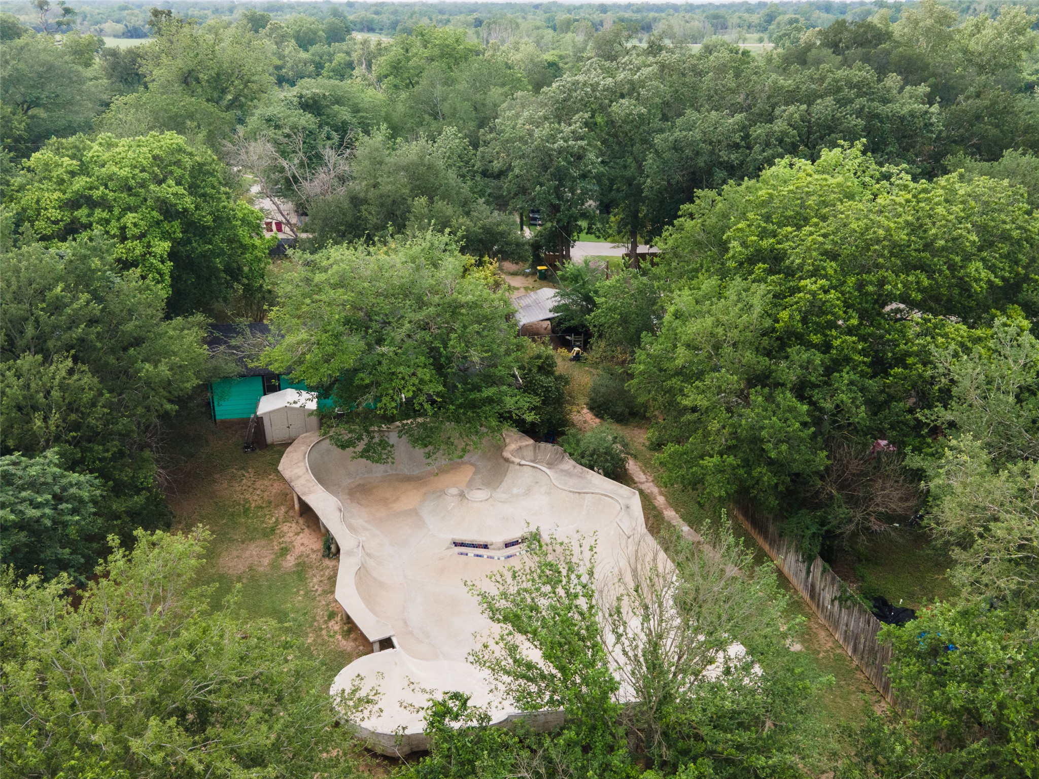 main property photo 29