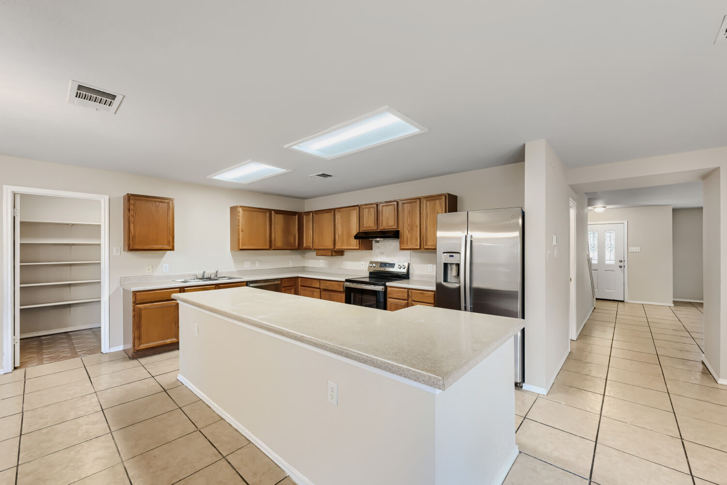 main property photo 16