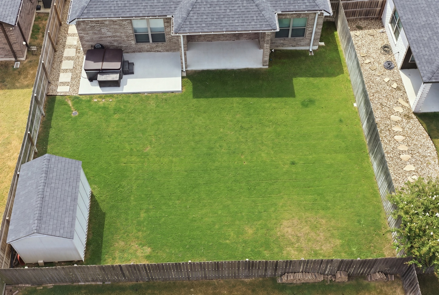 main property photo 22