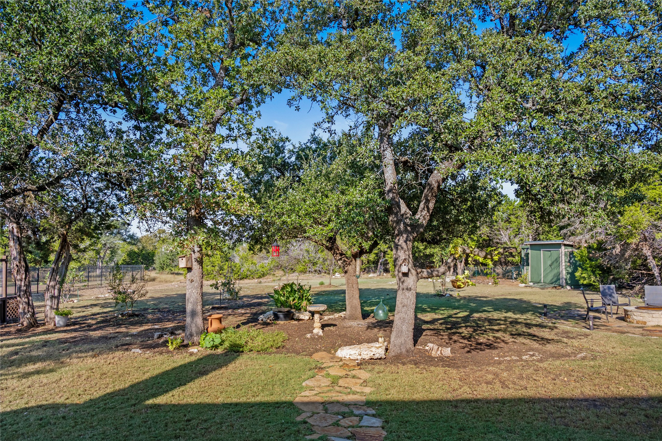main property photo 22