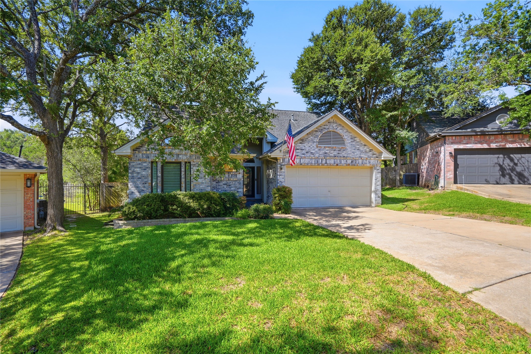 main property photo 31