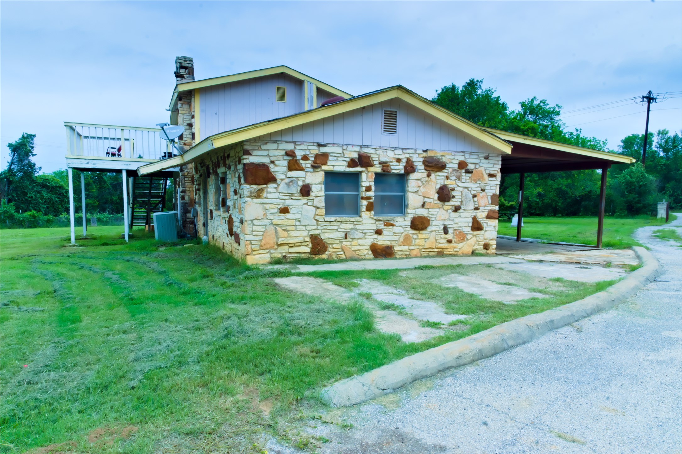 main property photo 18