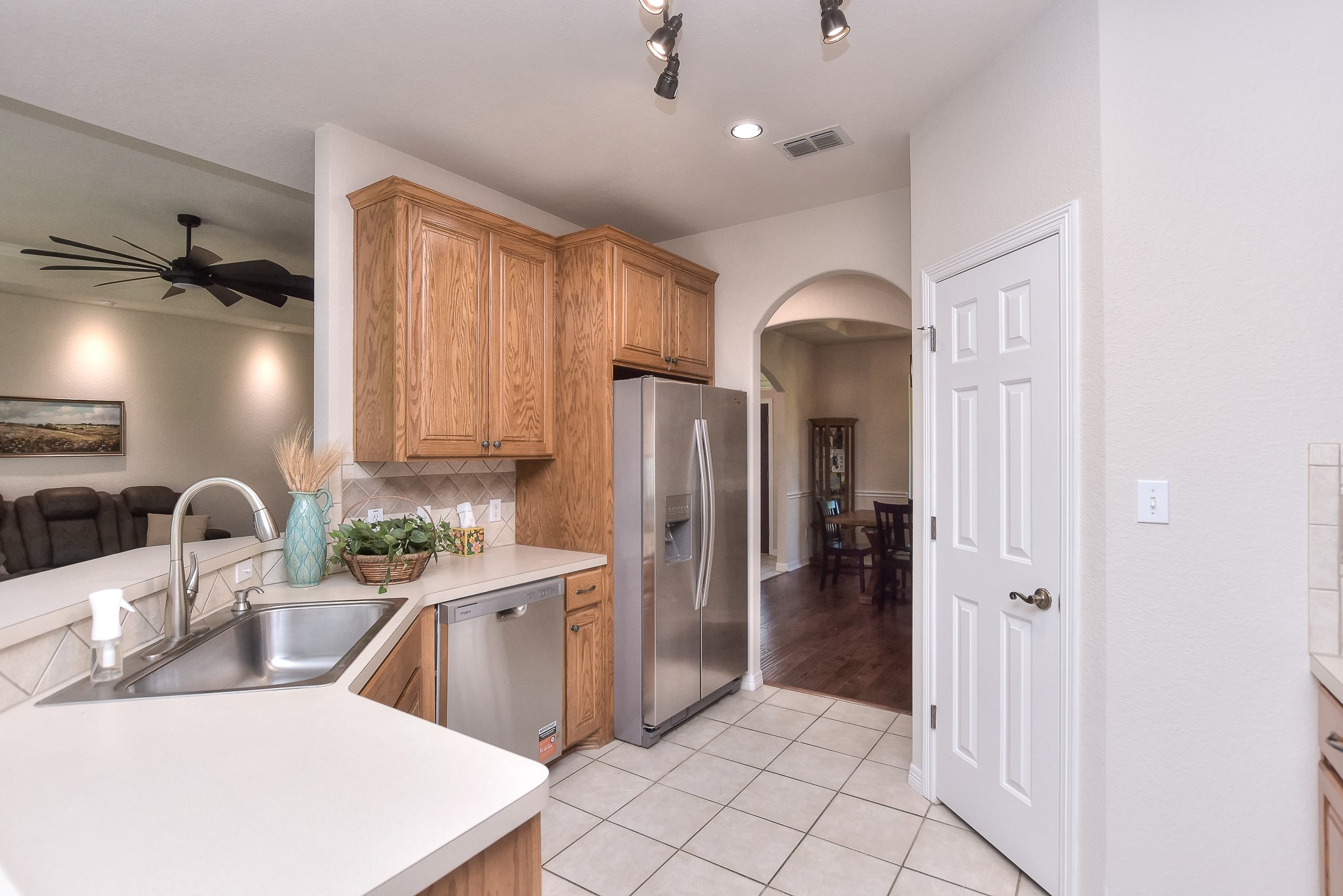 main property photo 11