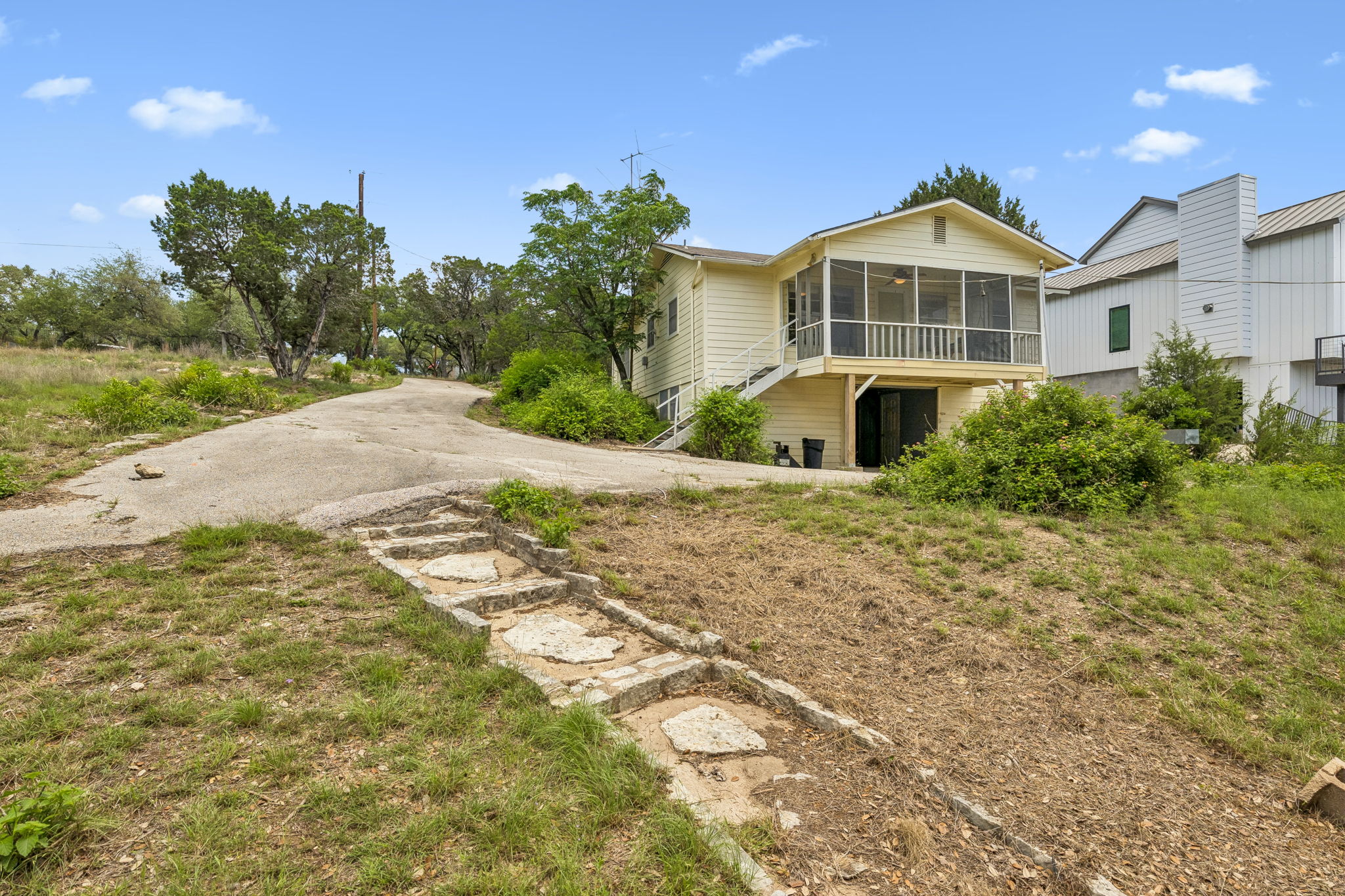 main property photo 22