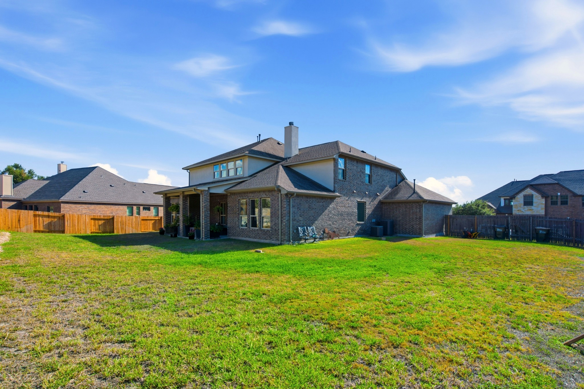 main property photo 18