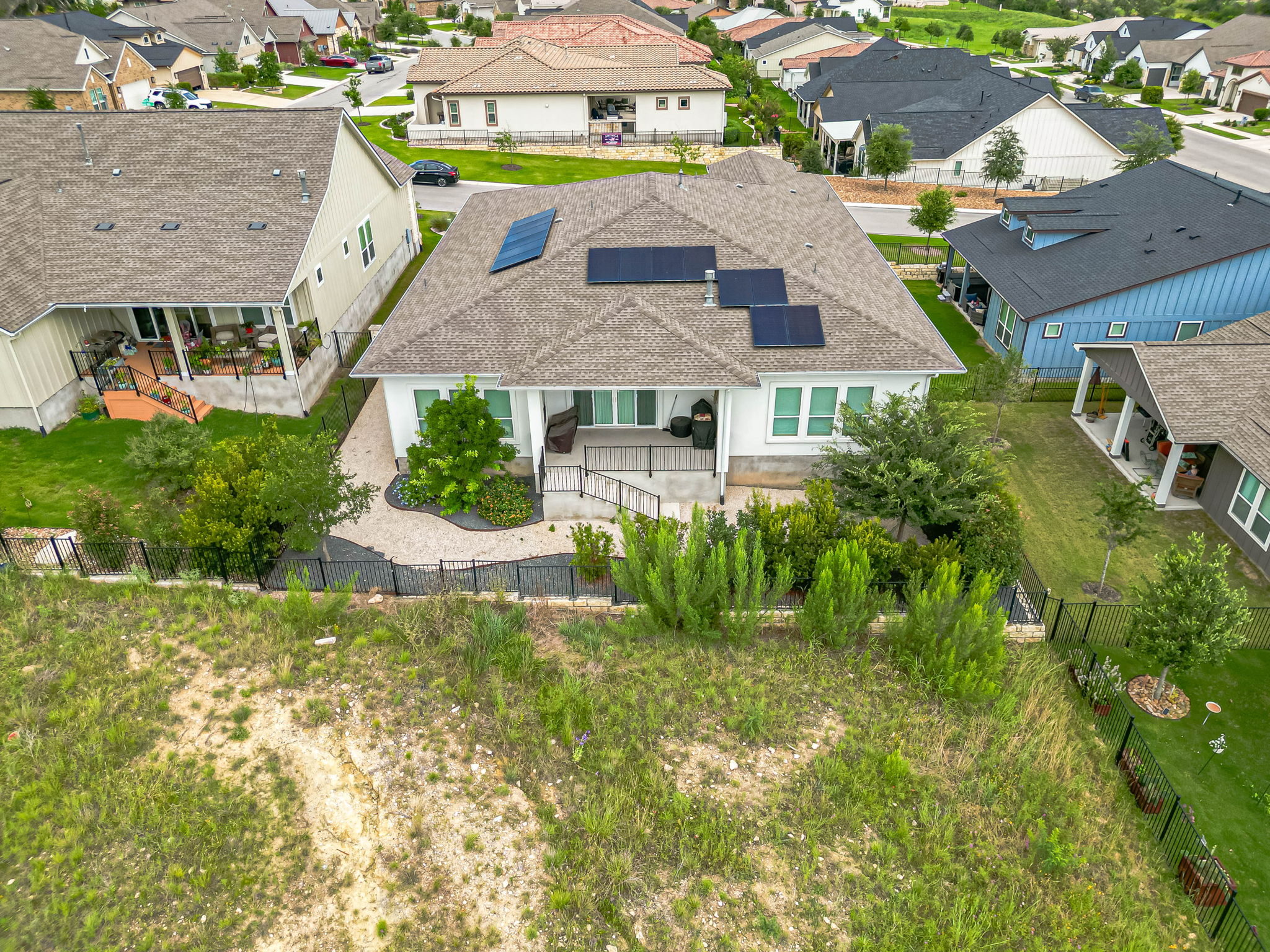 main property photo 36