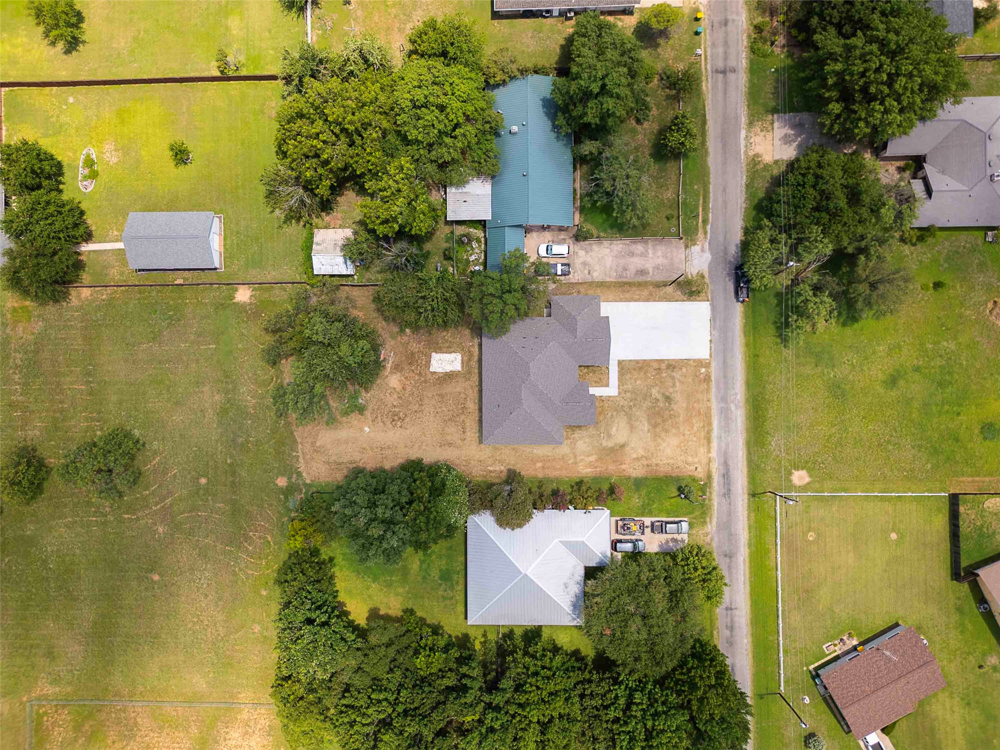 main property photo 4