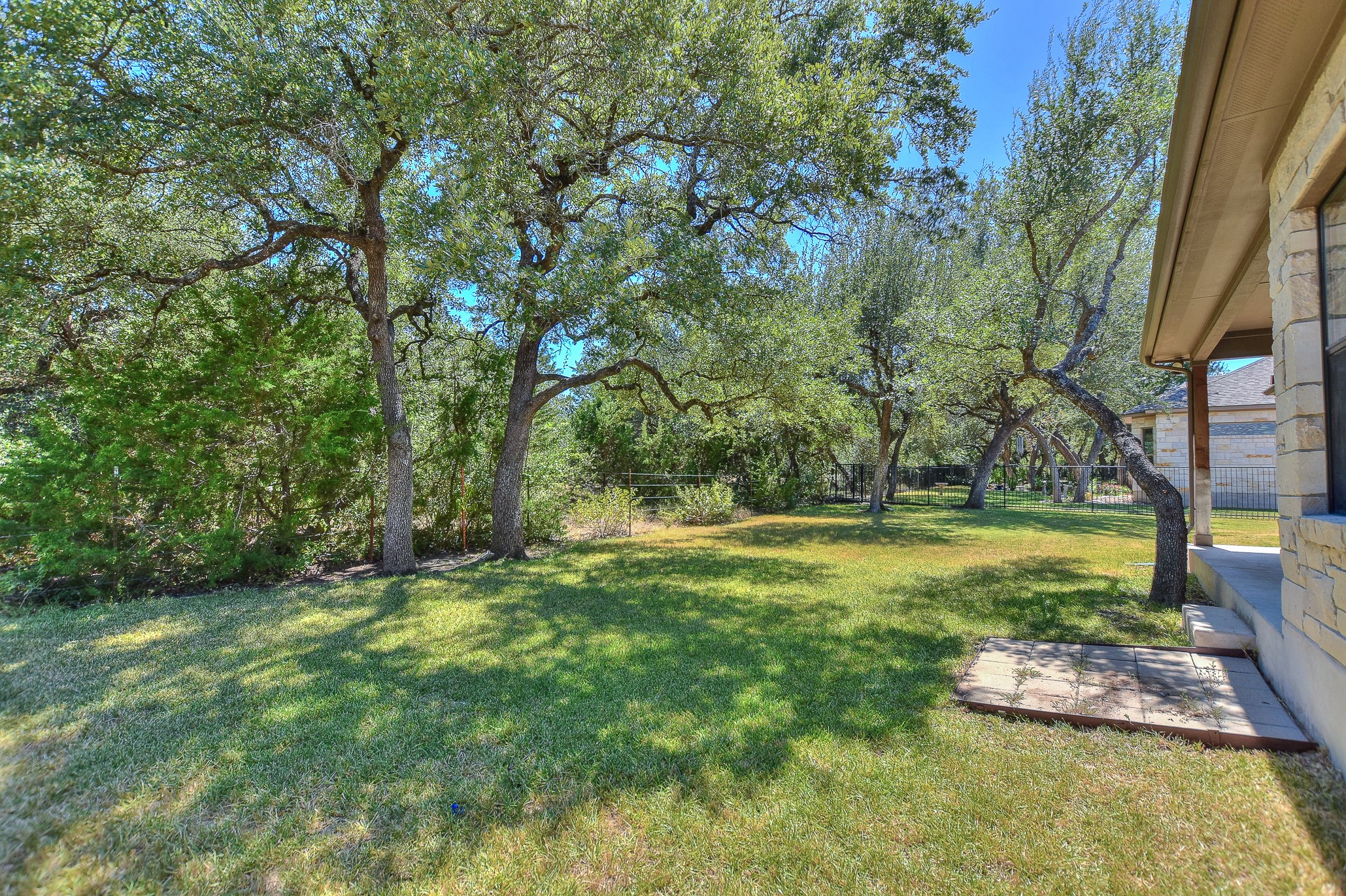 main property photo 38