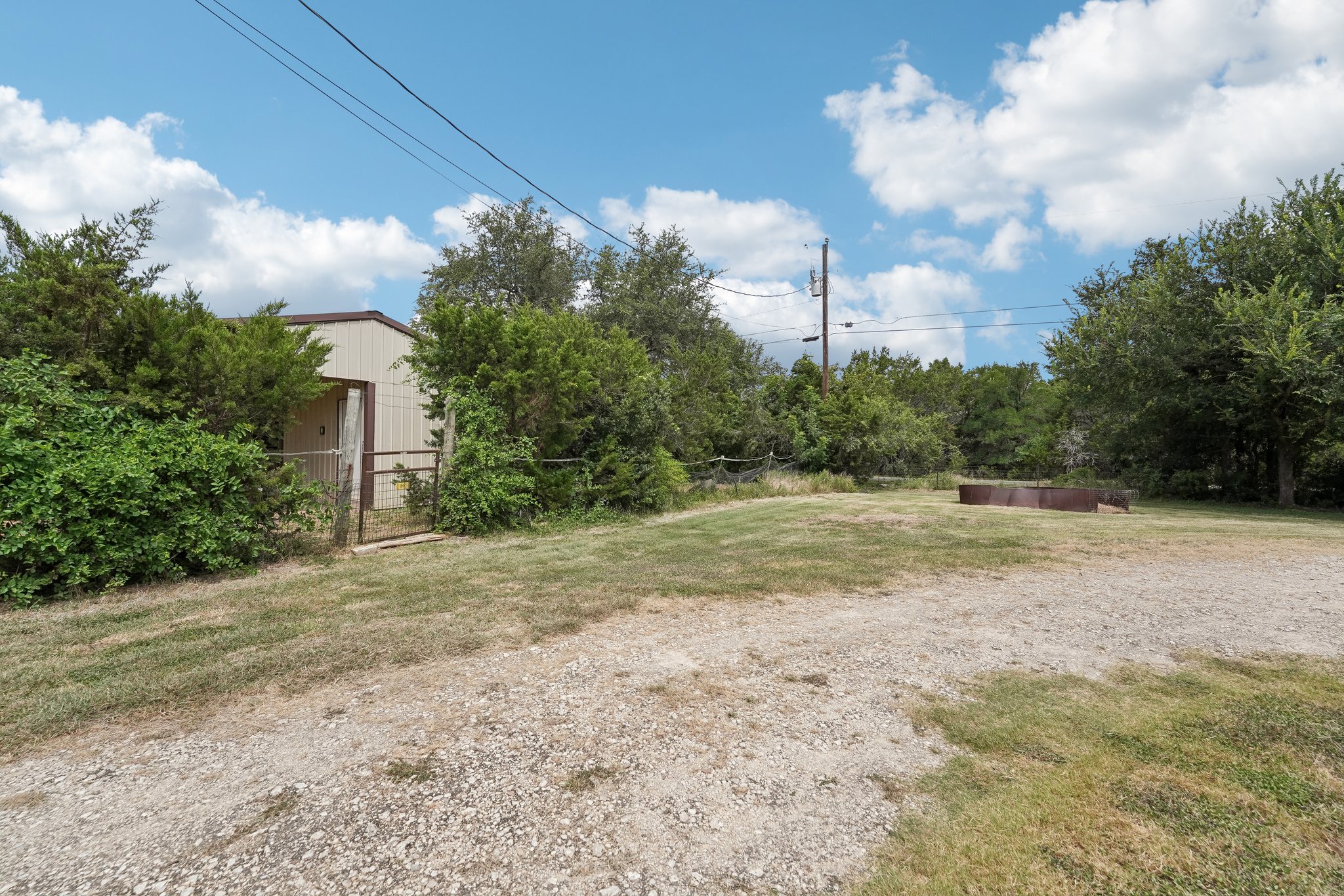 main property photo 35