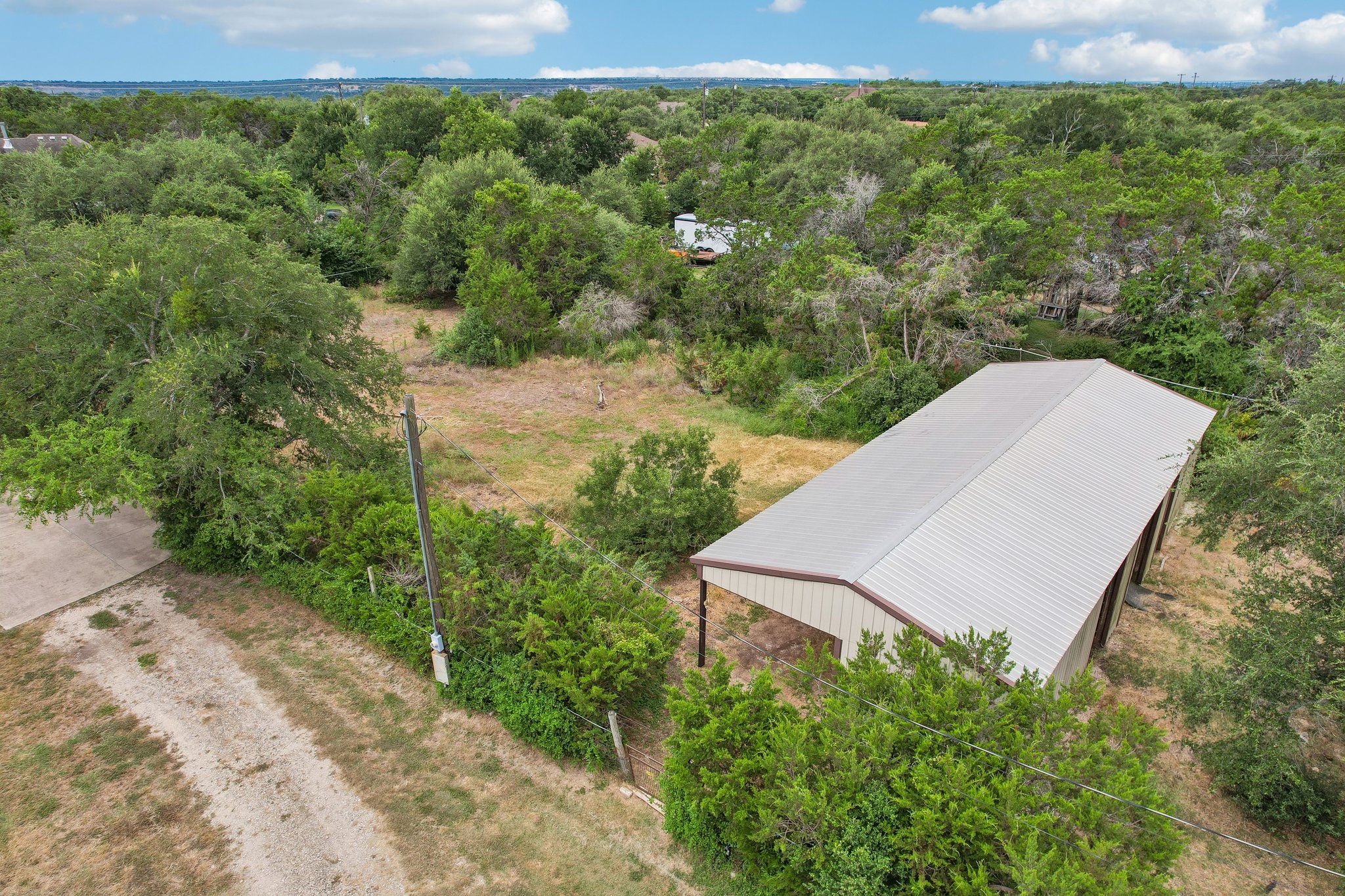 main property photo 39